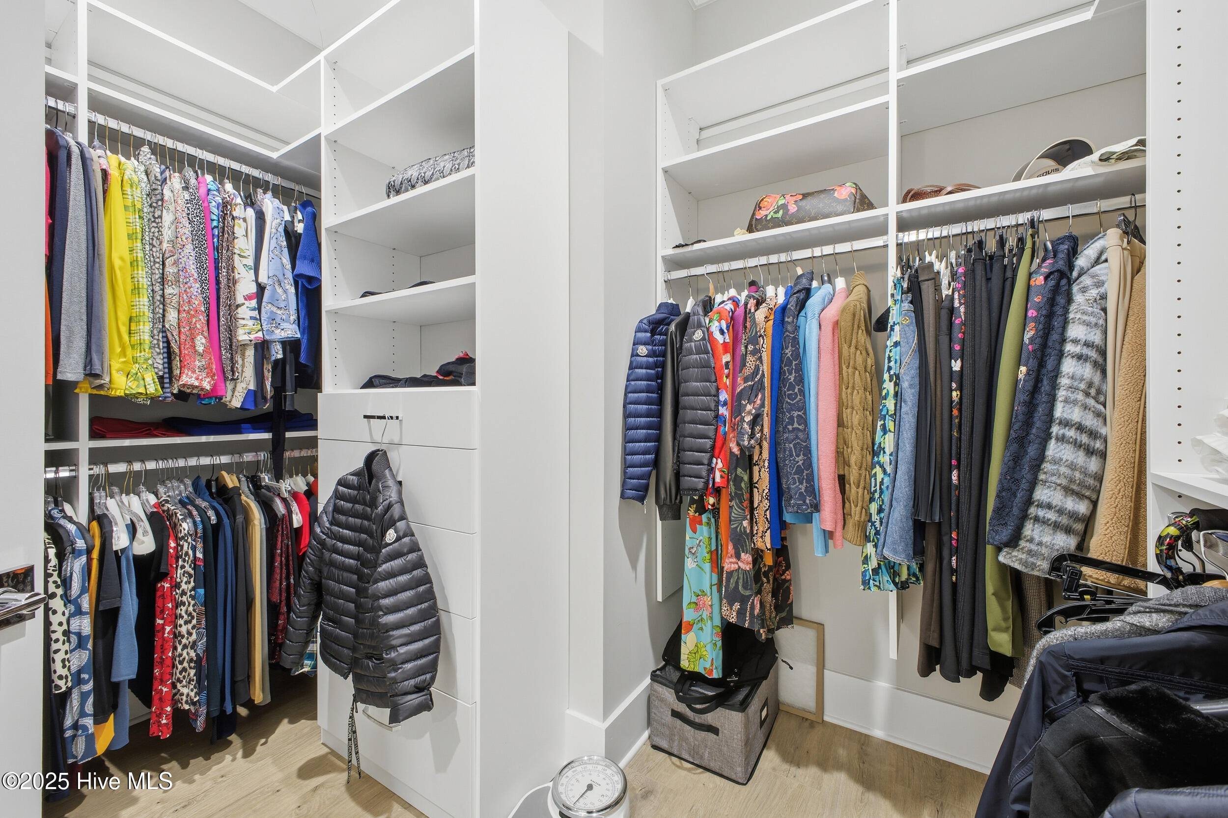 633 Bedminister Lane