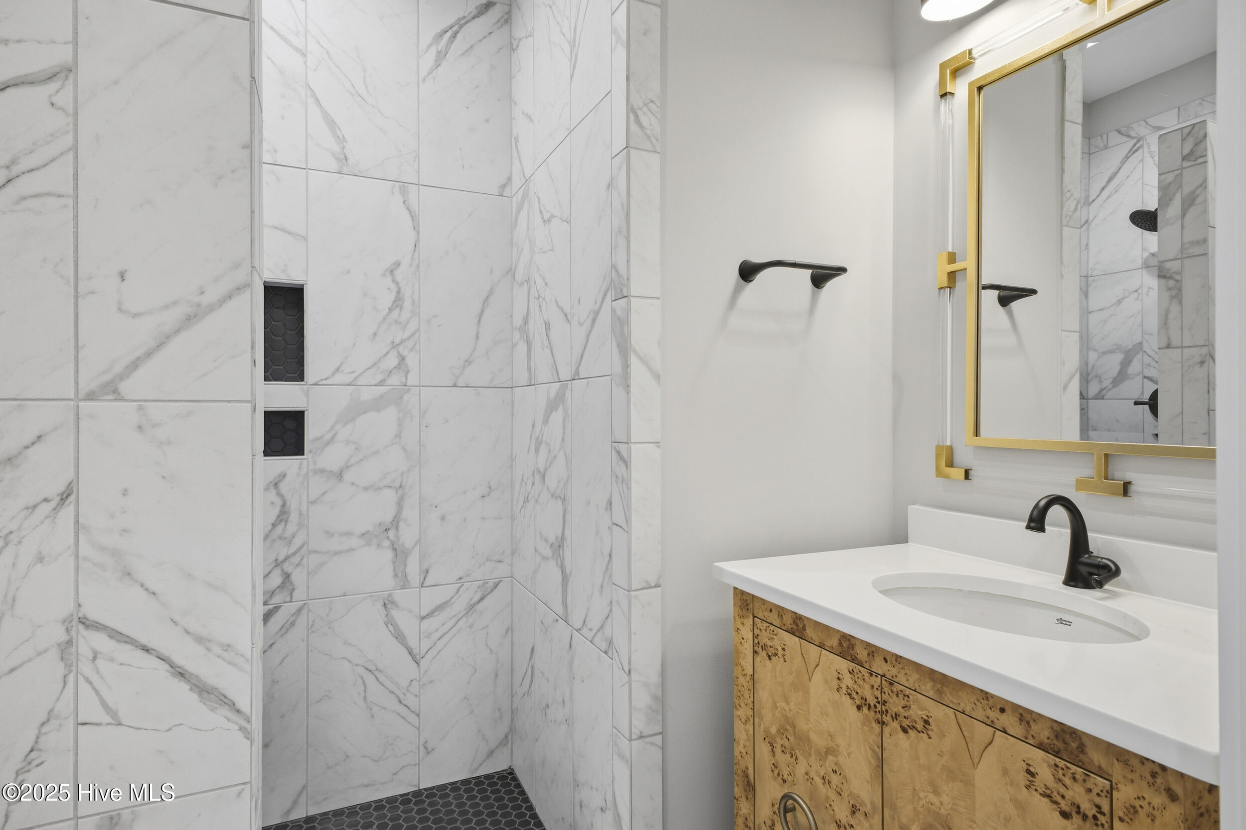 633 Bedminister Lane