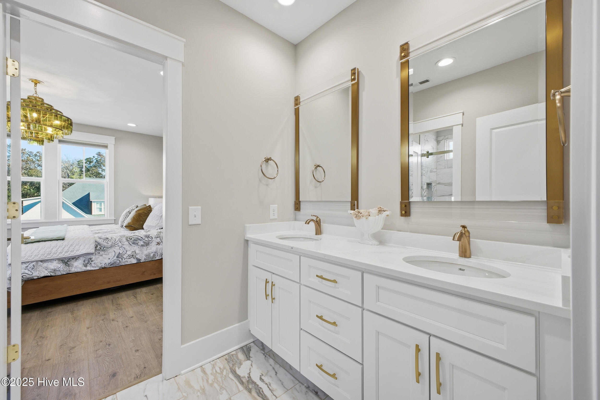 633 Bedminister Lane