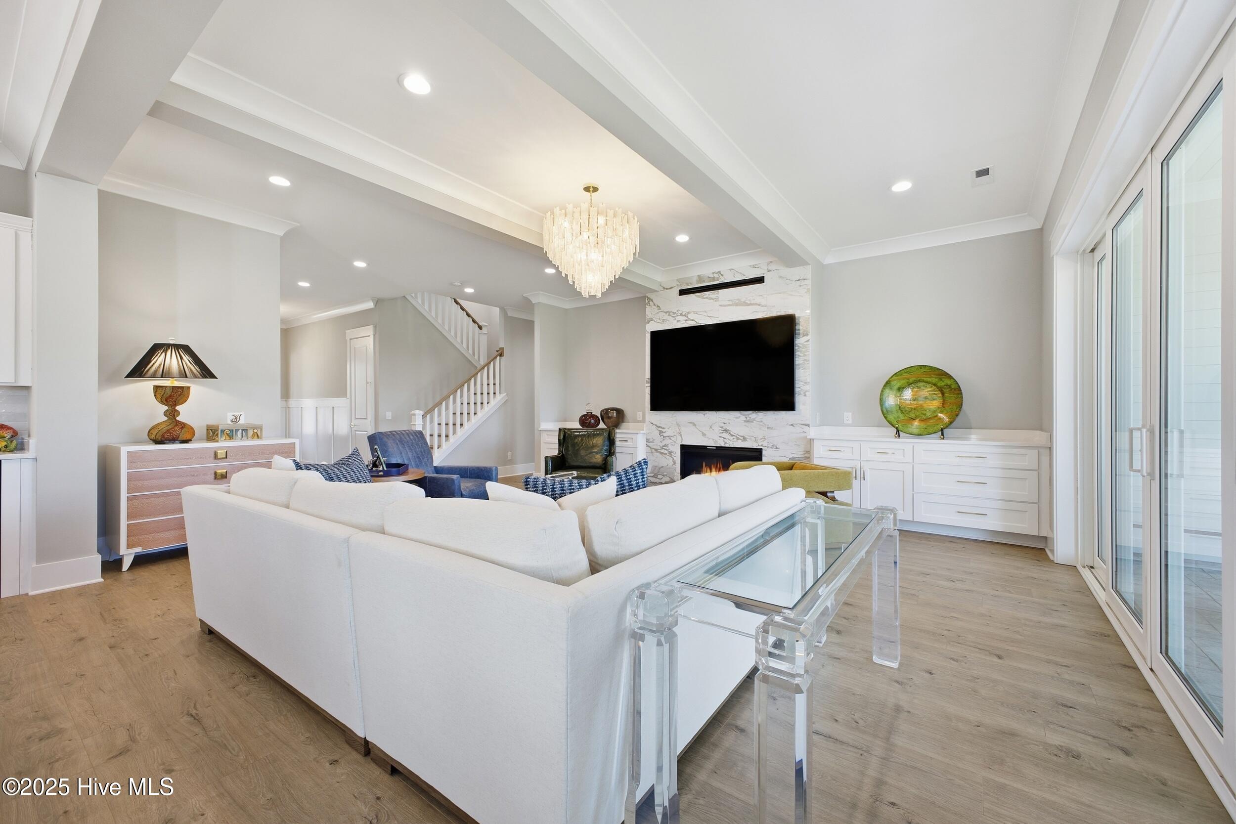 633 Bedminister Lane