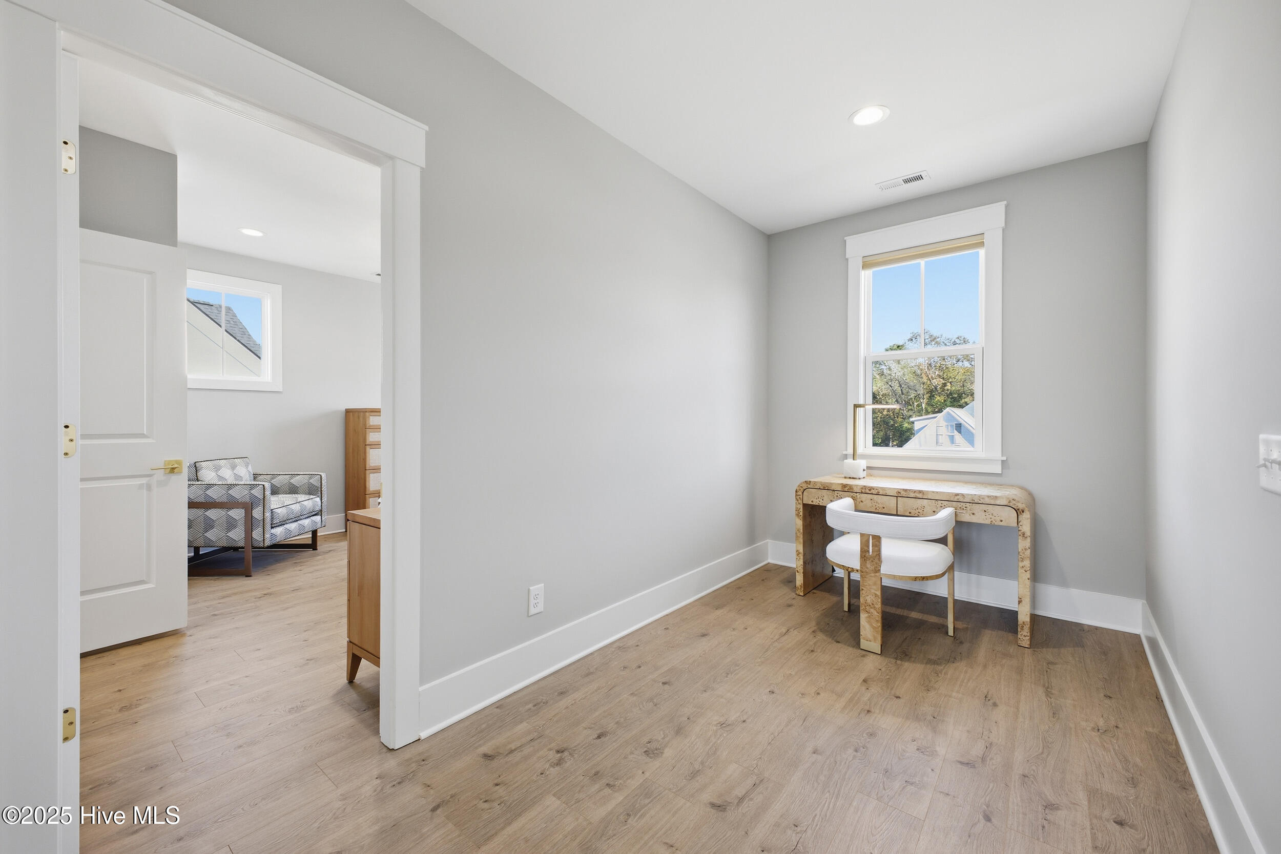 633 Bedminister Lane