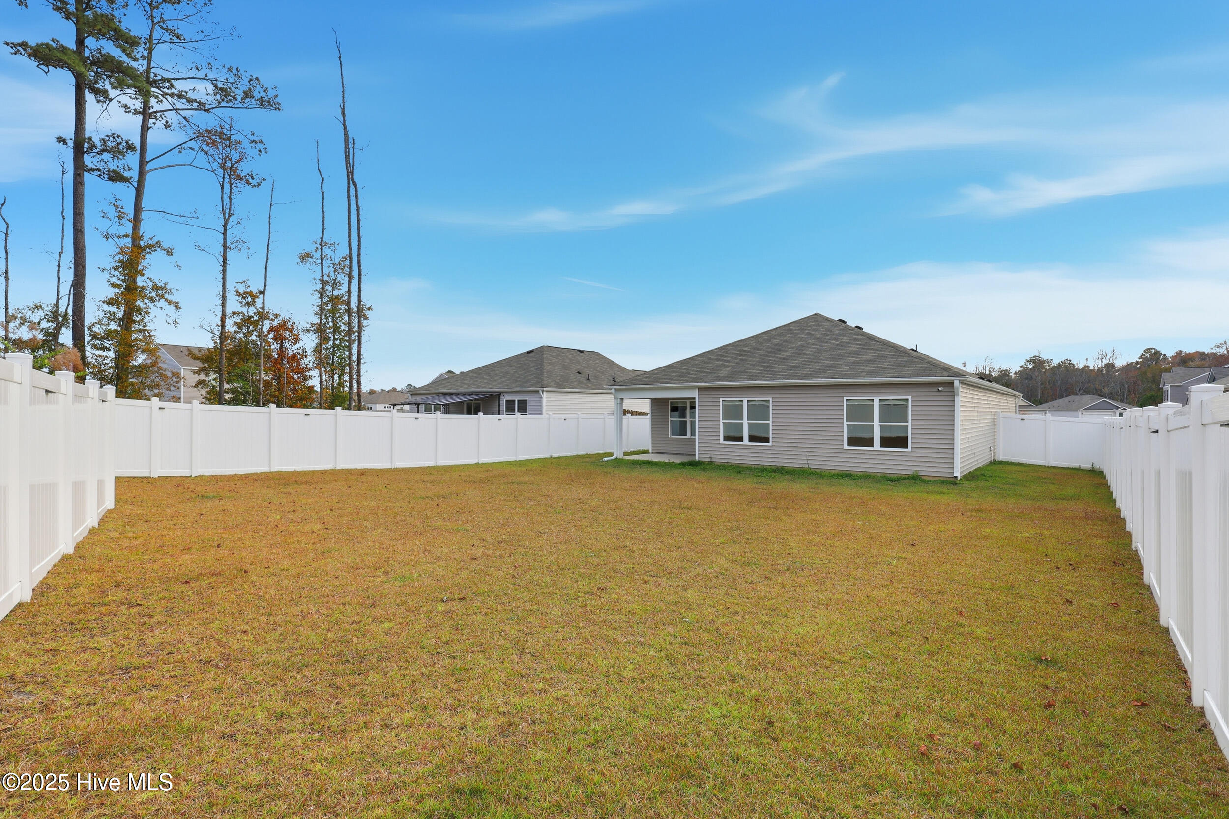 668 Buckeye Road NE