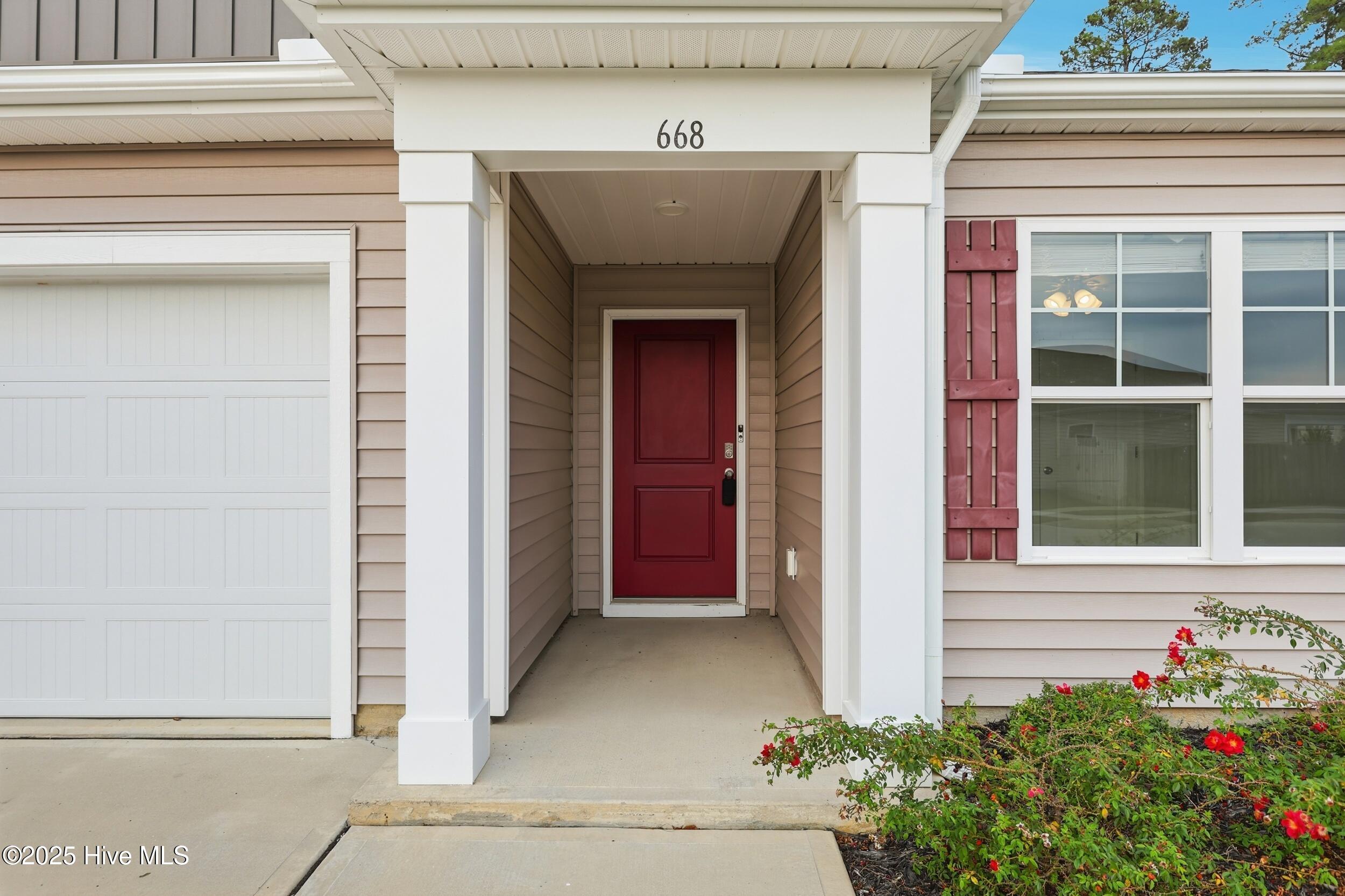 668 Buckeye Road NE