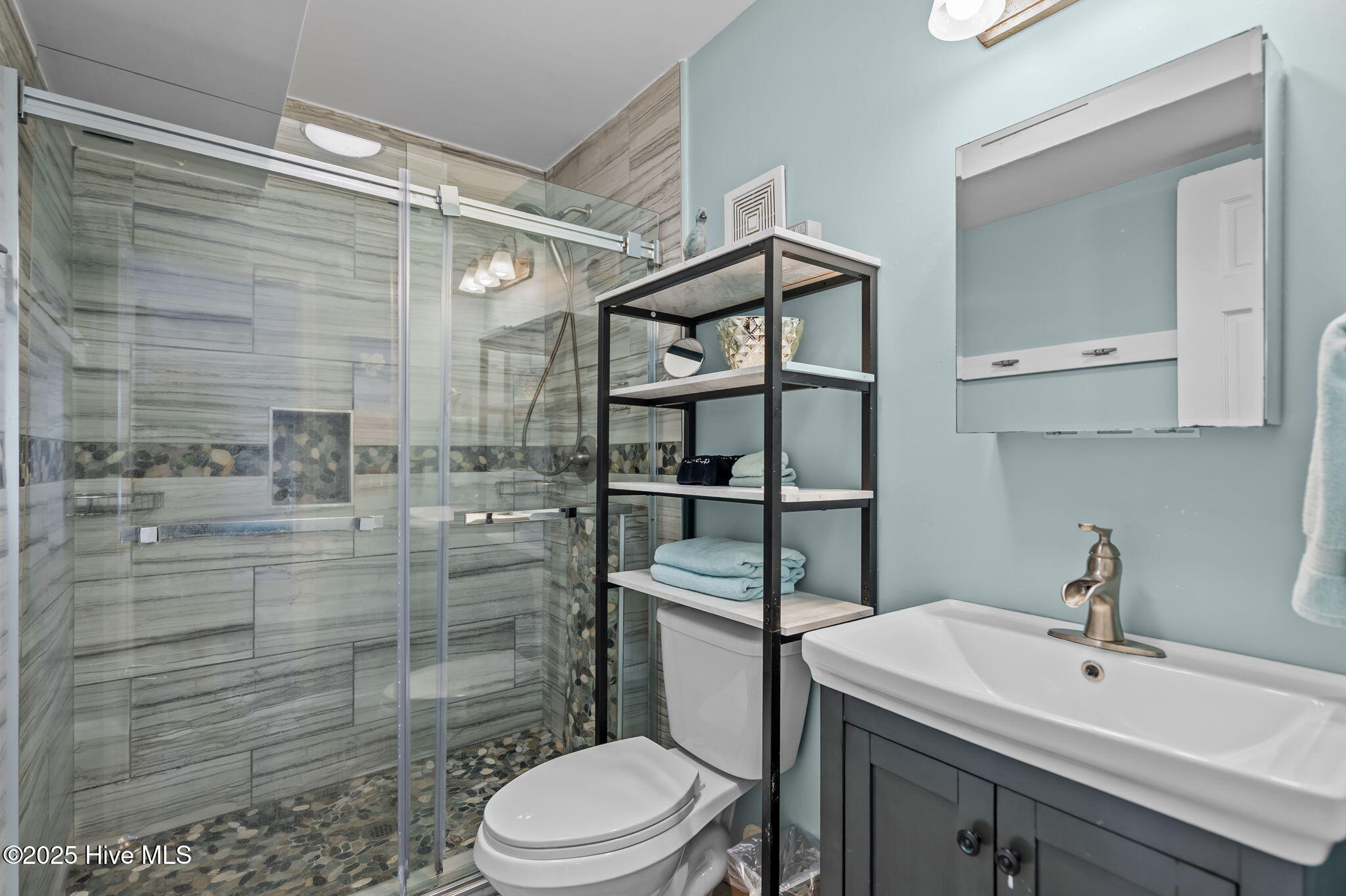 111 Florida Avenue Apt 3