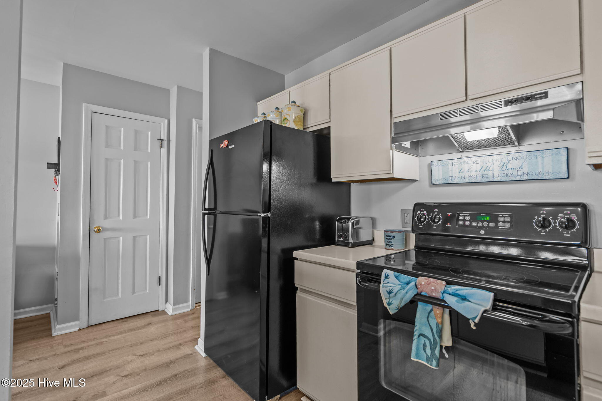 111 Florida Avenue Apt 3