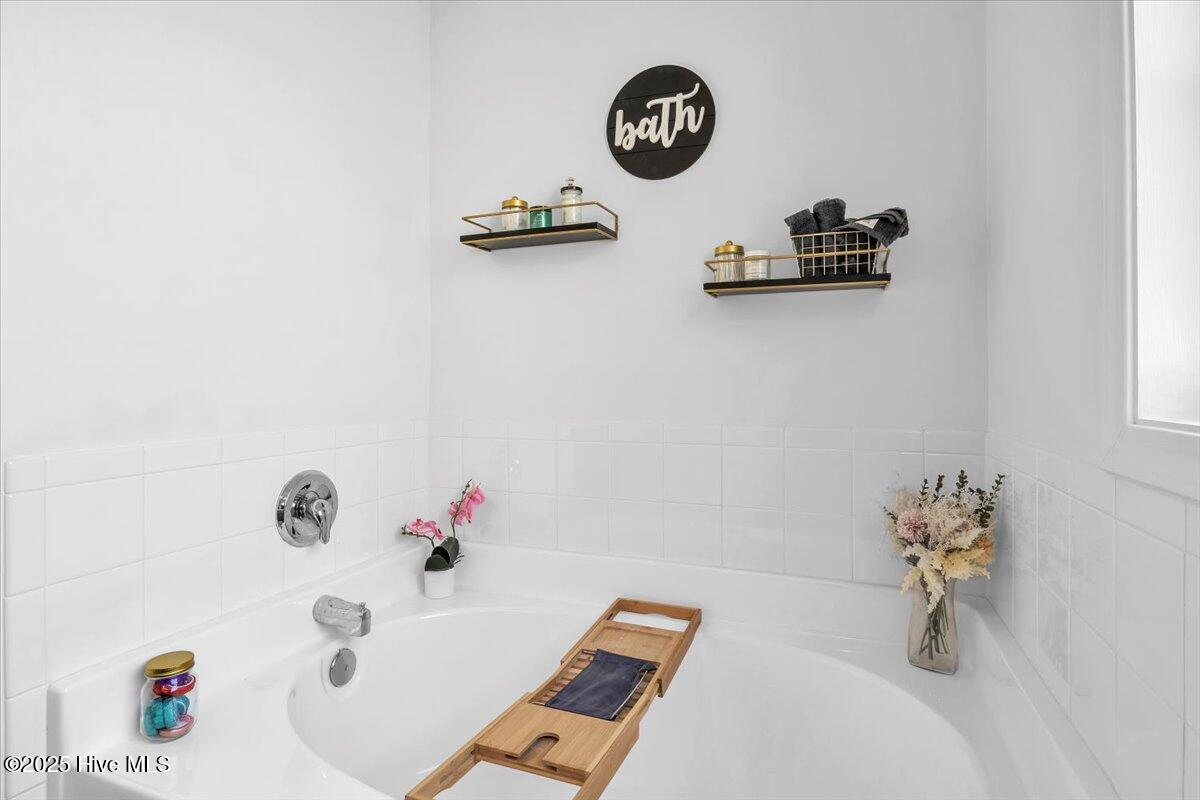 1301 Deer Hill Drive