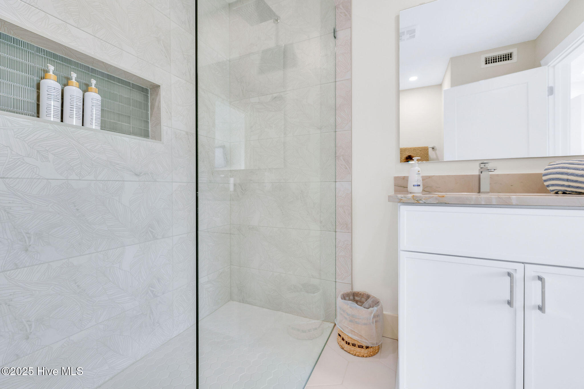 1800 Canal Drive 106