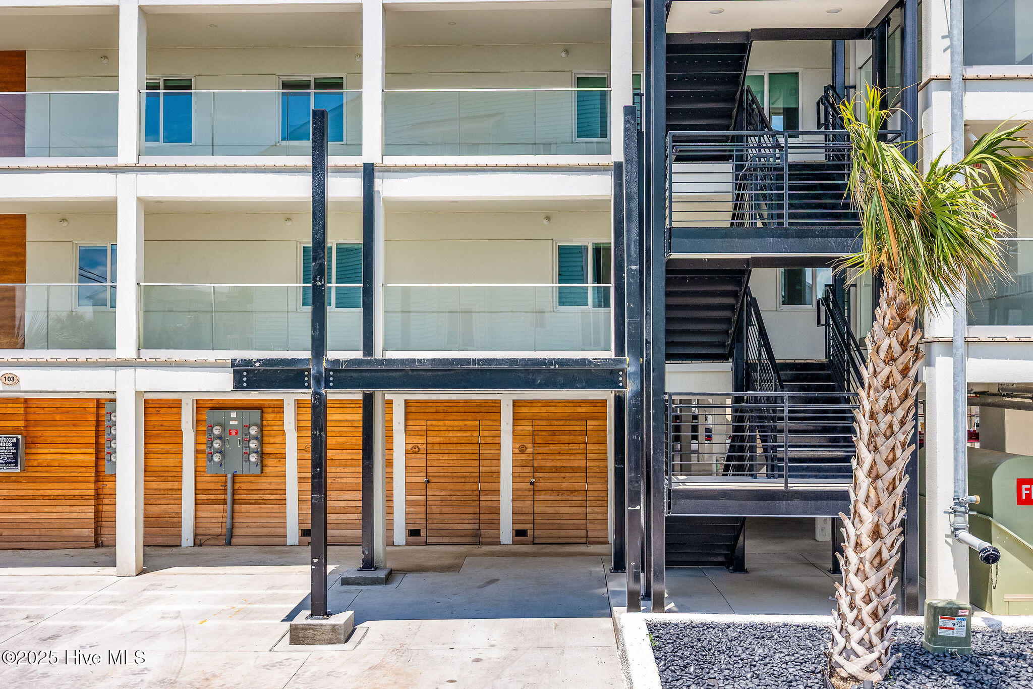 1800 Canal Drive 106