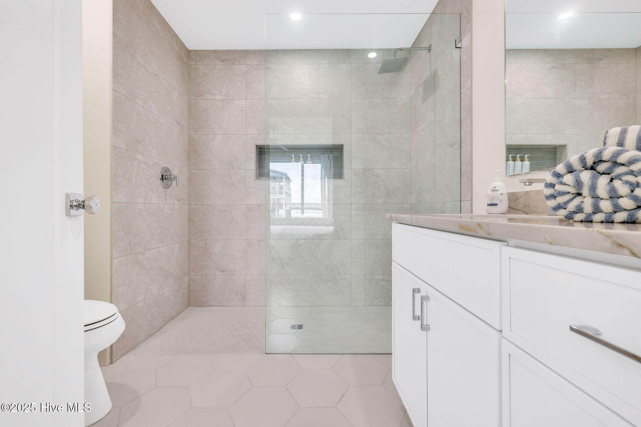 1800 Canal Drive 106