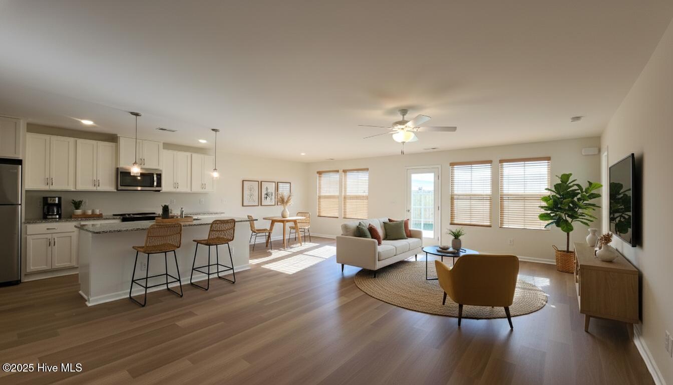 1213 Lulu Bay Drive NE