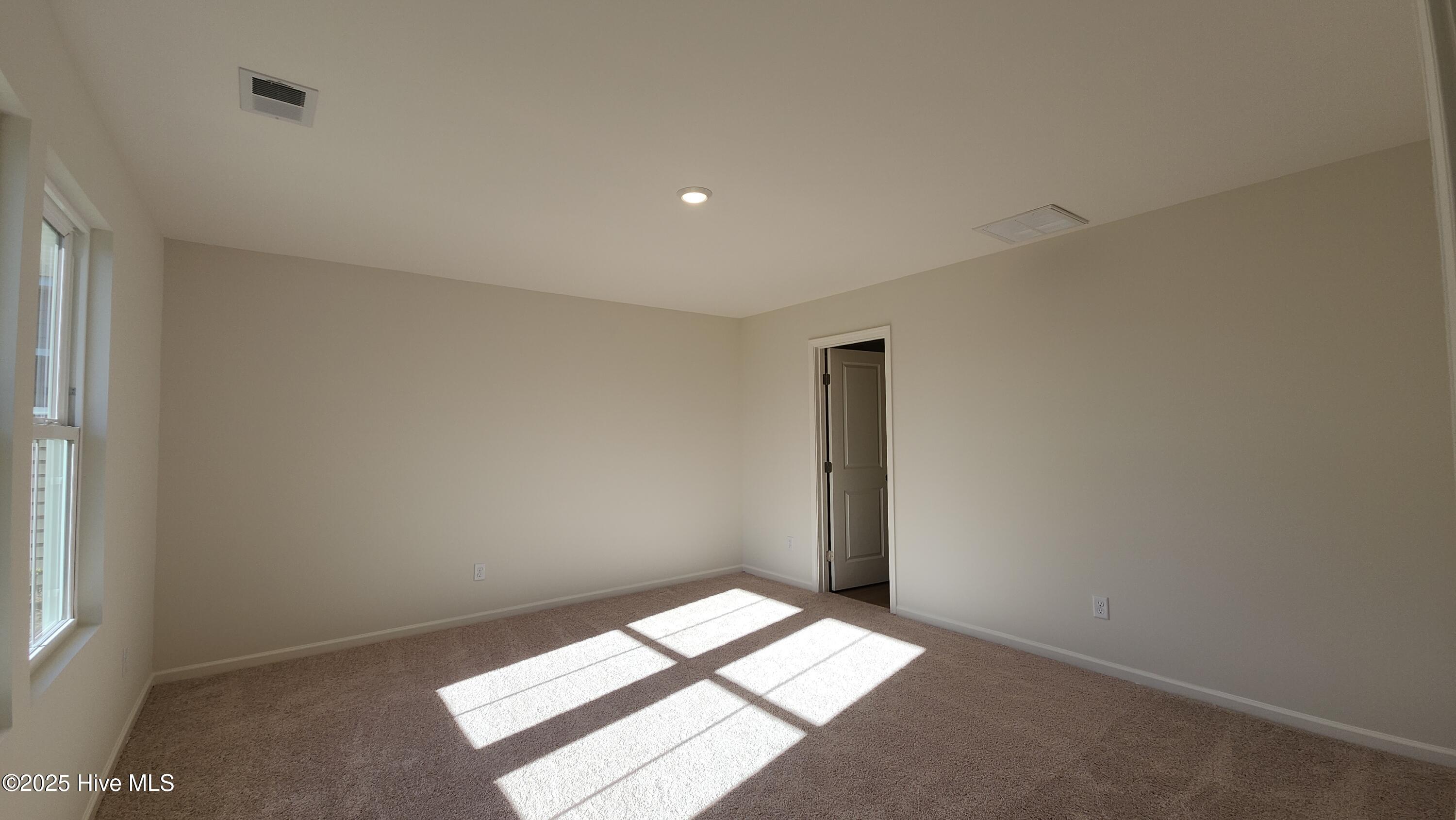 1213 Lulu Bay Drive NE