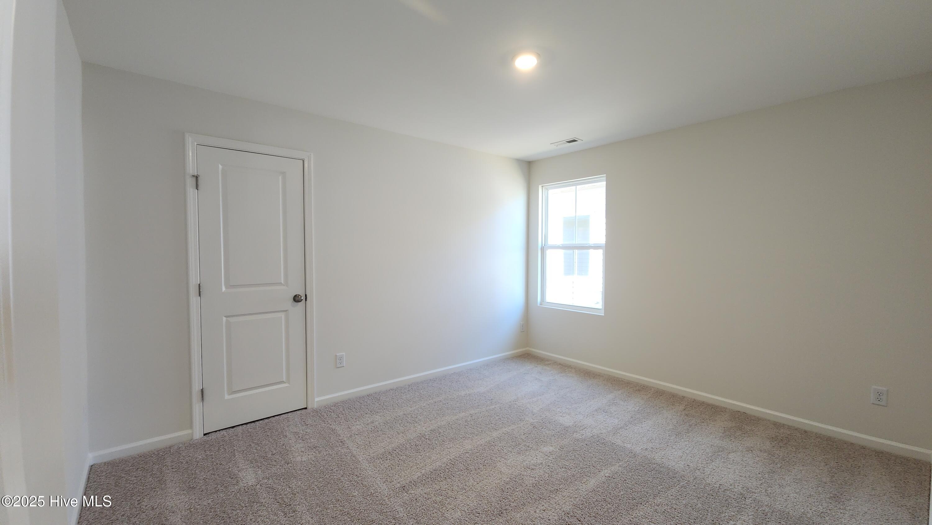 1213 Lulu Bay Drive NE