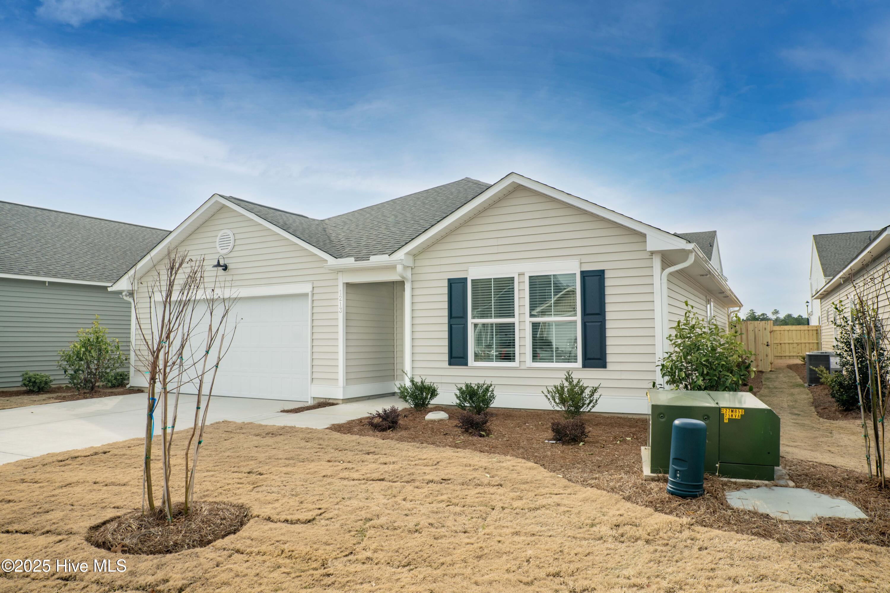 1213 Lulu Bay Drive NE