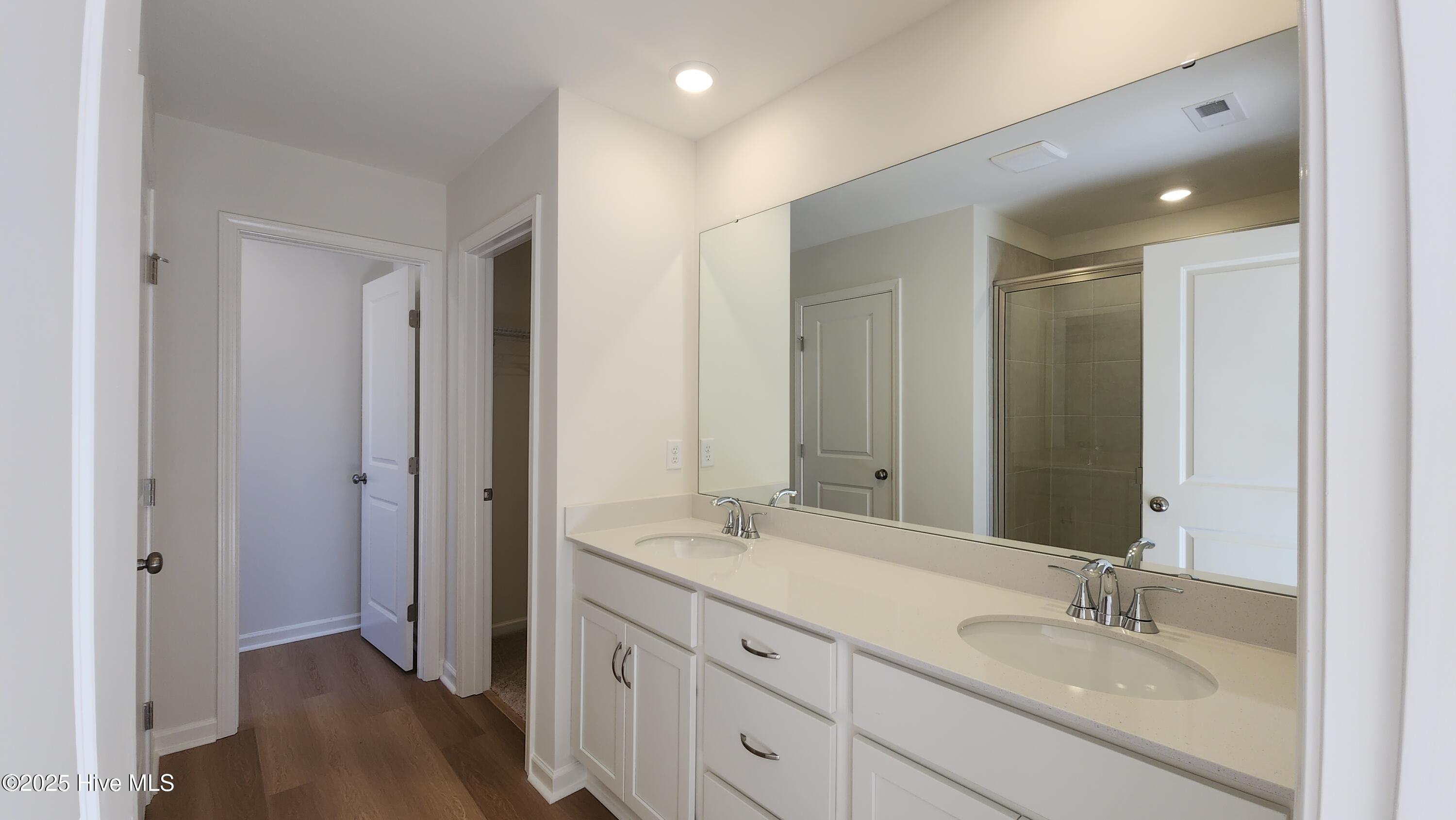 1213 Lulu Bay Drive NE