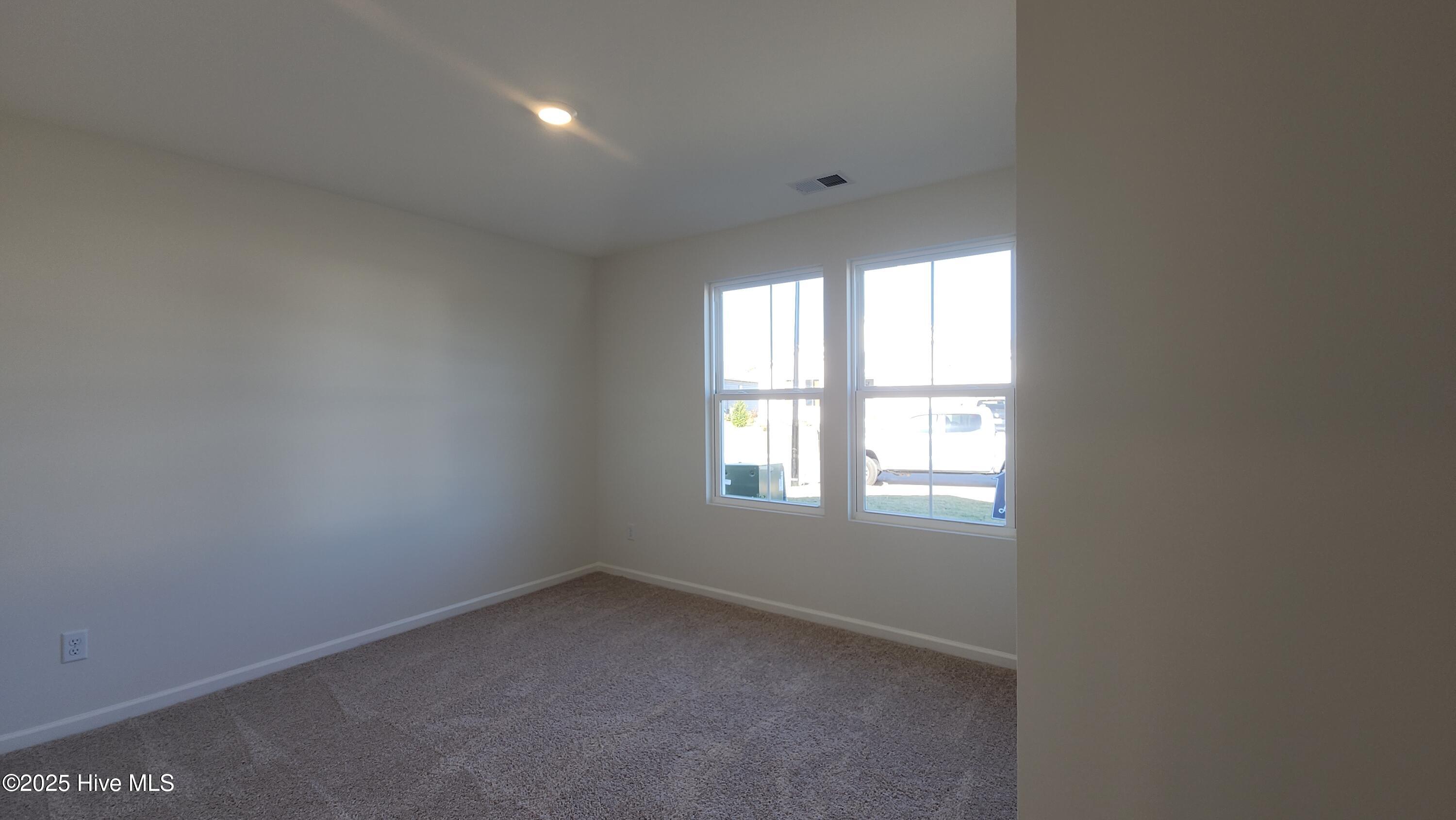 1213 Lulu Bay Drive NE