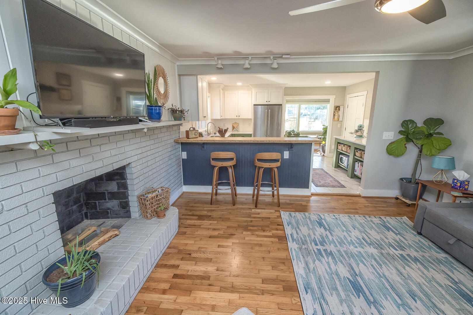 2401 Westminister Way