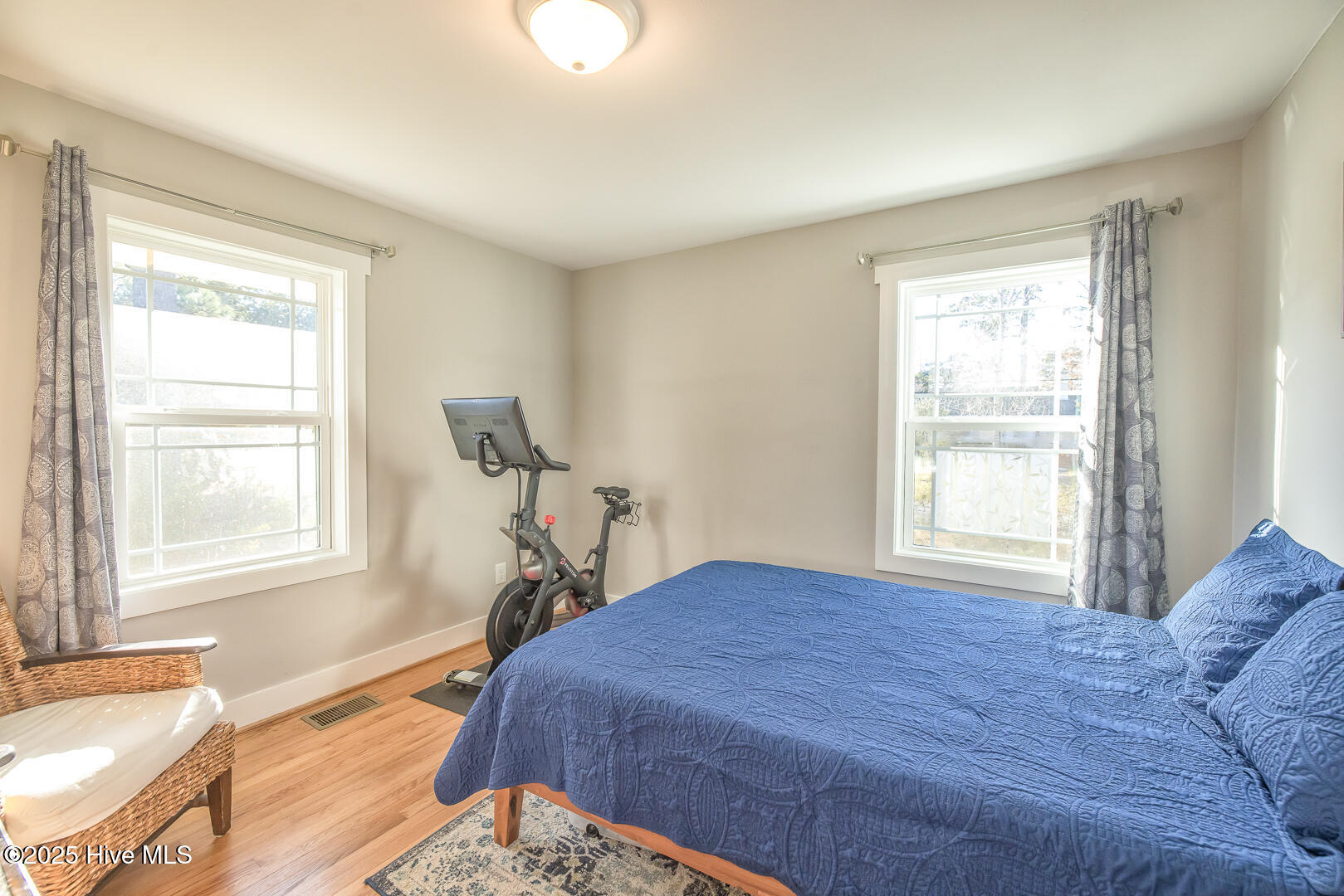 2401 Westminister Way