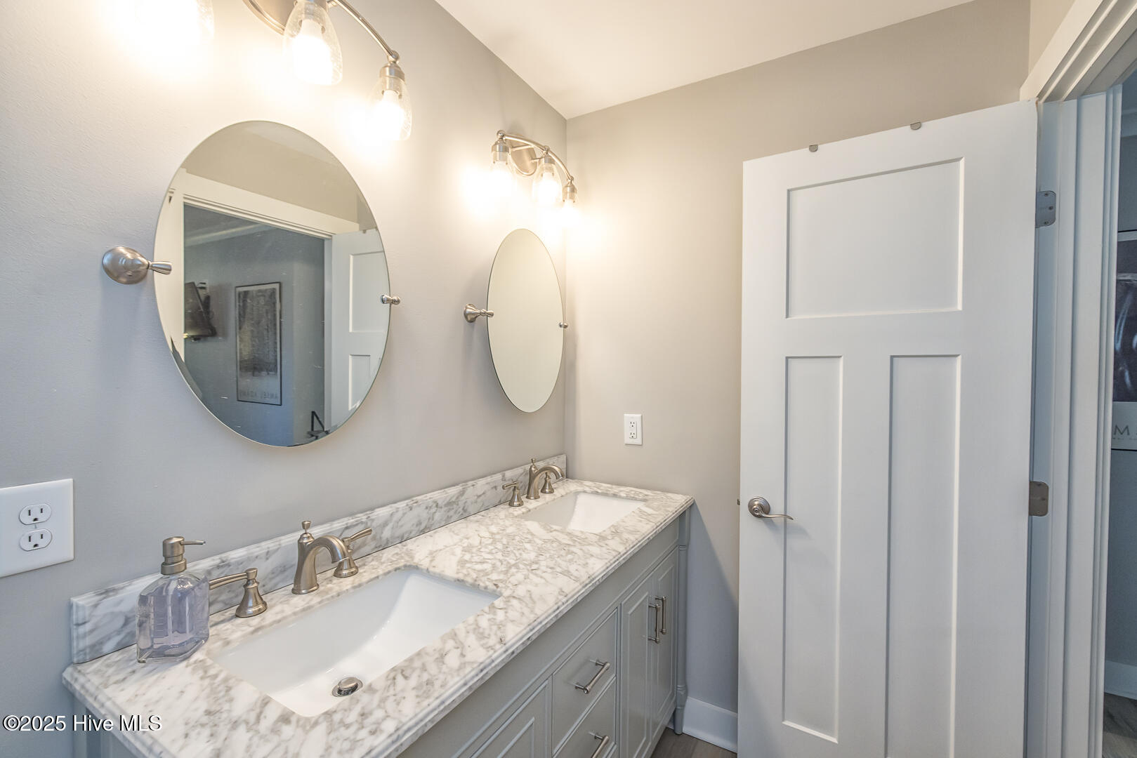 2401 Westminister Way