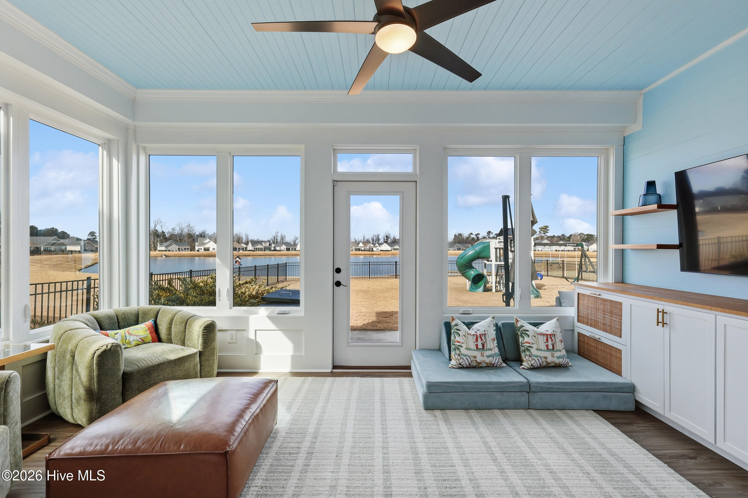 283 Hanover Lakes Drive