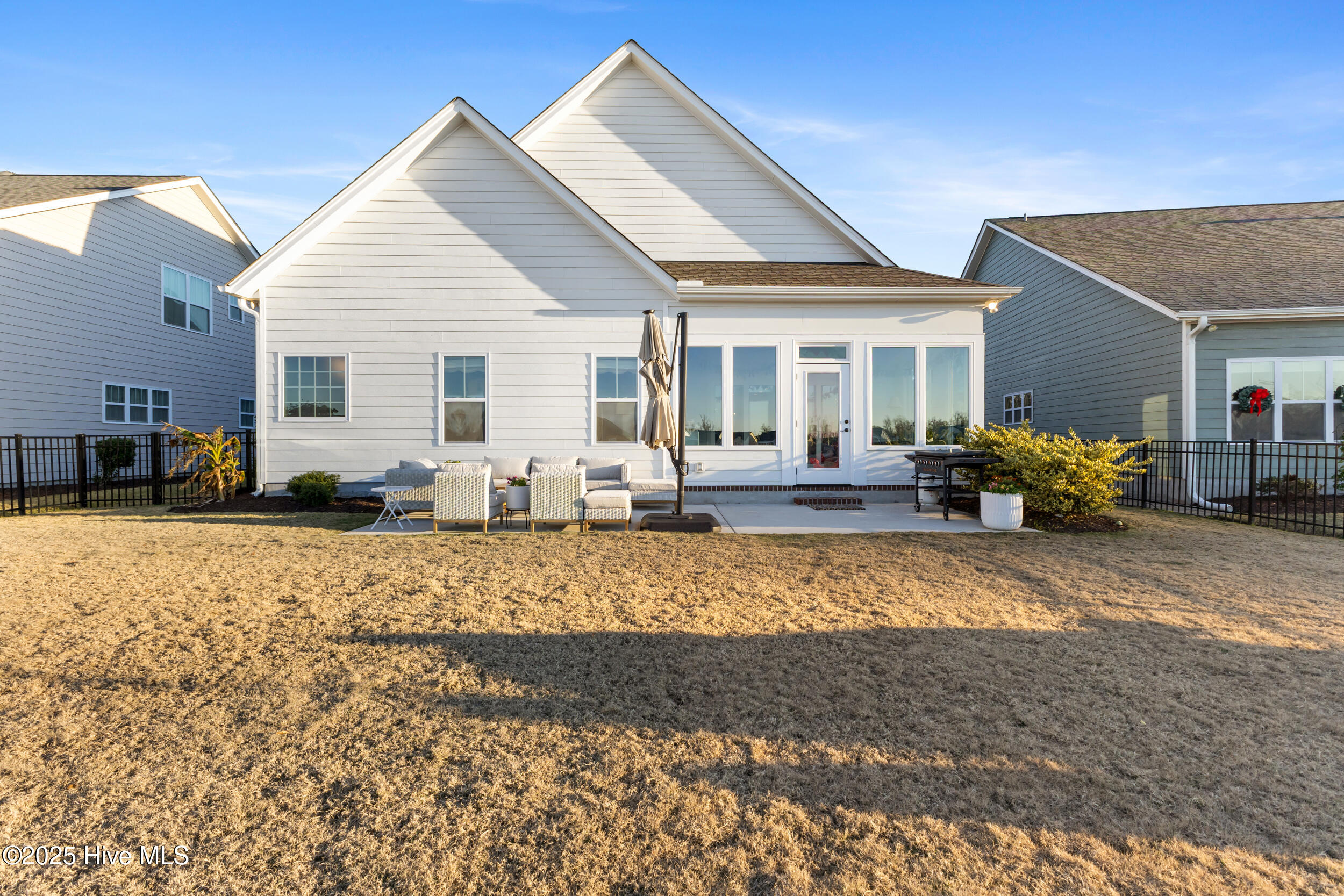 283 Hanover Lakes Drive