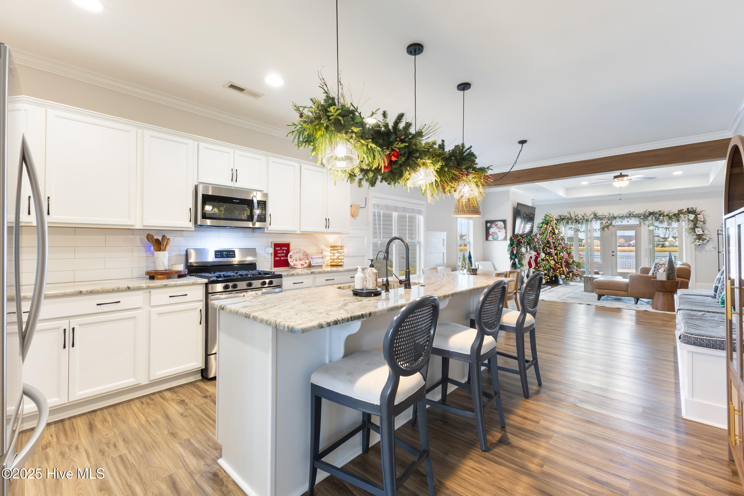 283 Hanover Lakes Drive