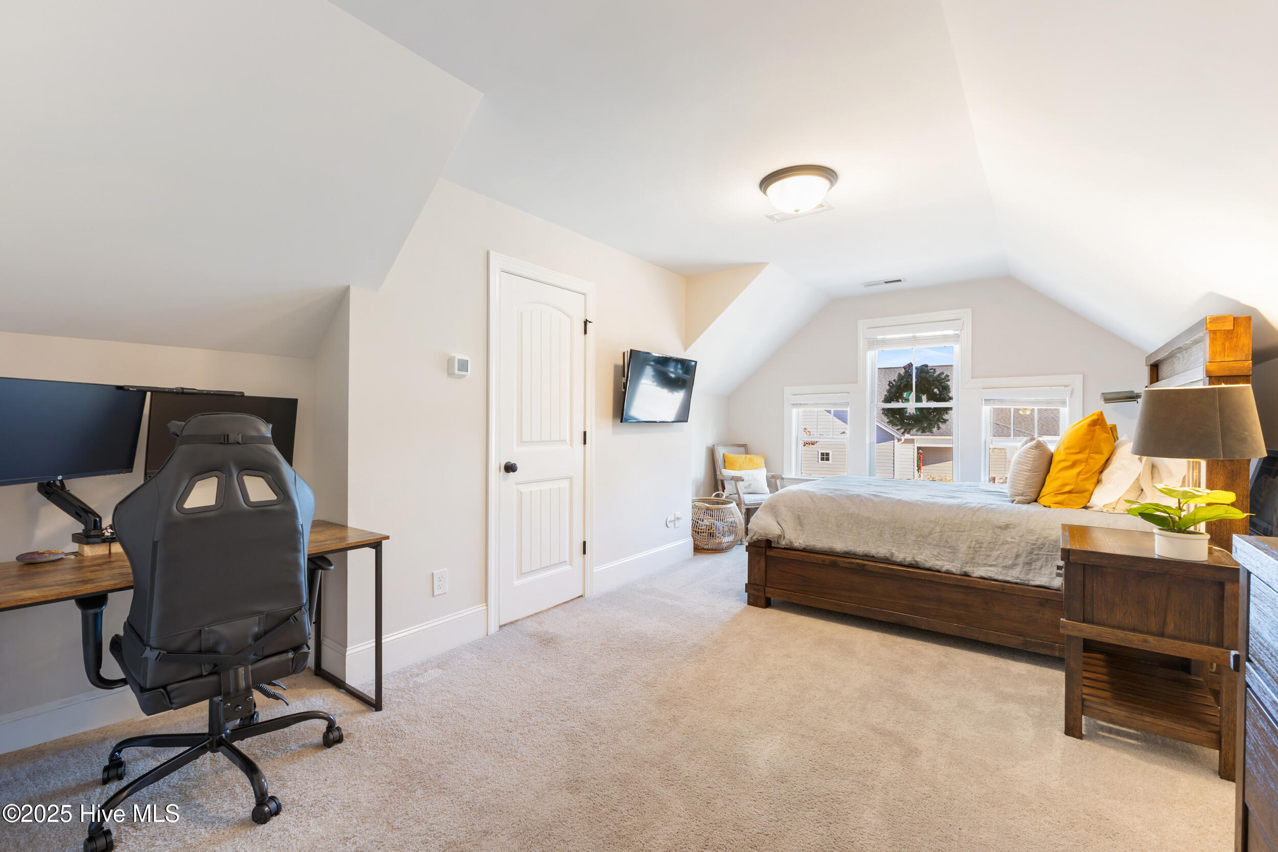 283 Hanover Lakes Drive