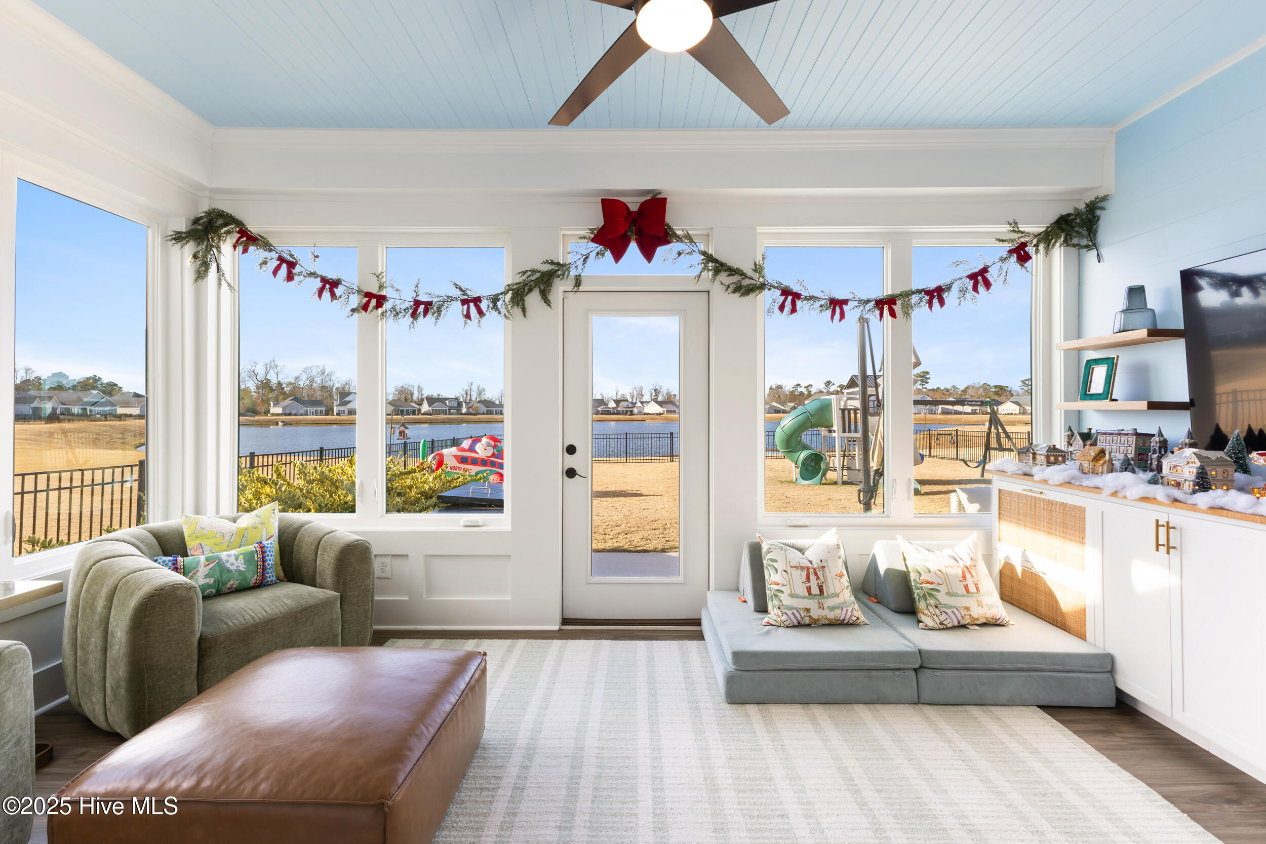 283 Hanover Lakes Drive