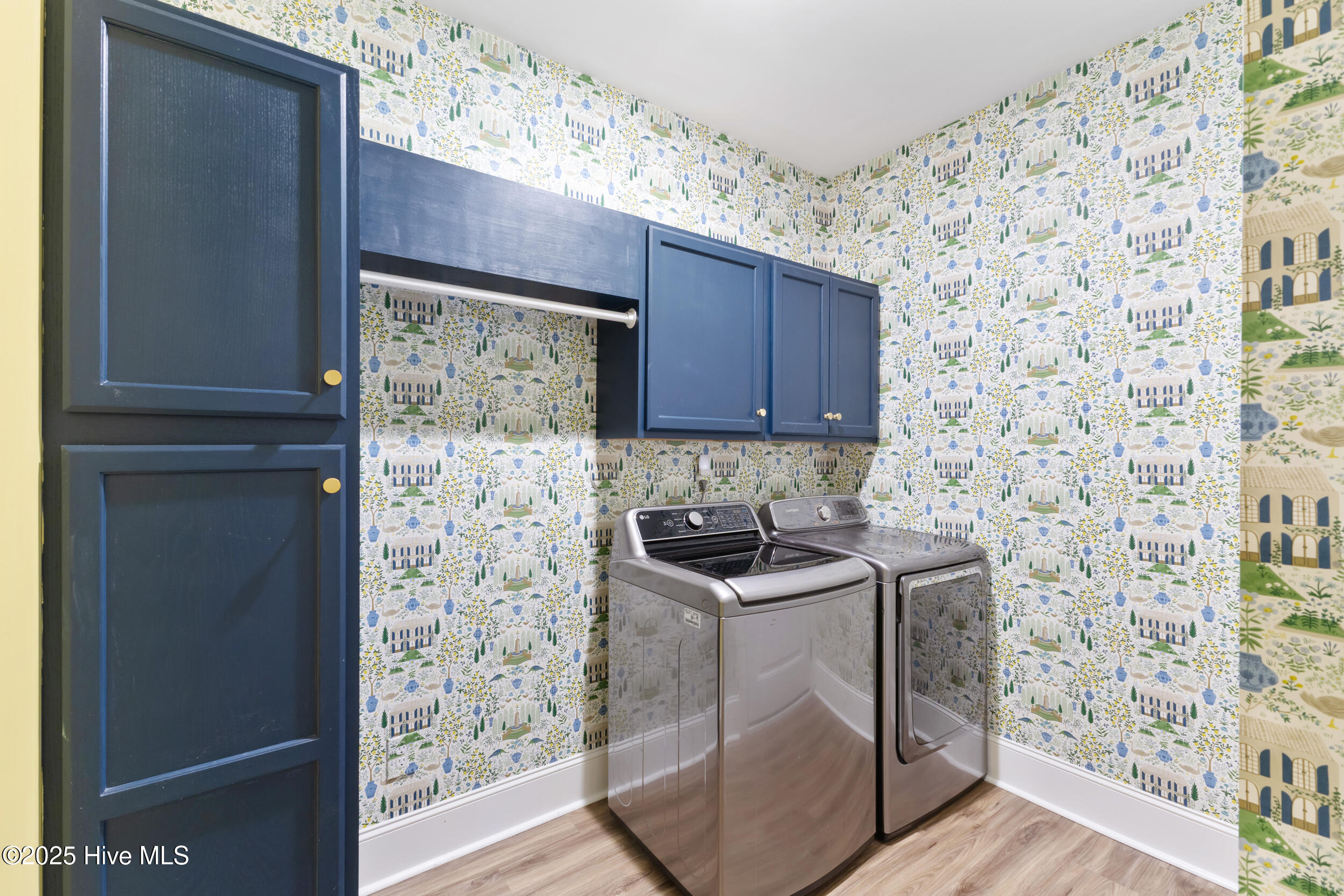 283 Hanover Lakes Drive