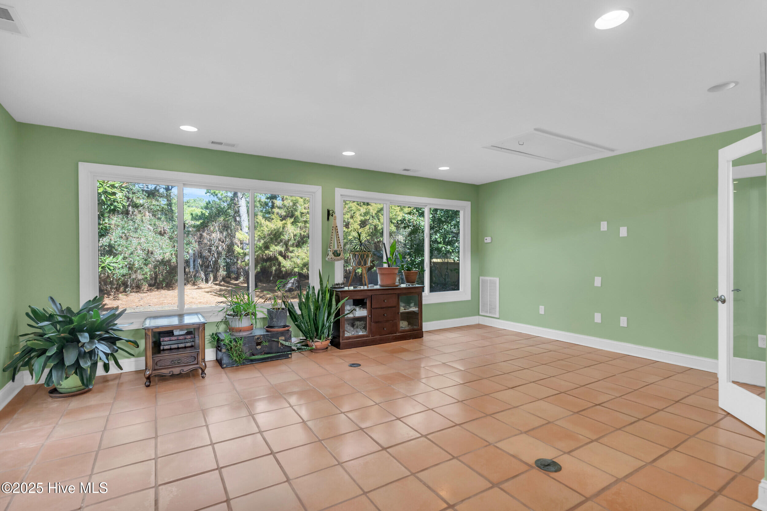 608 The Cape Boulevard