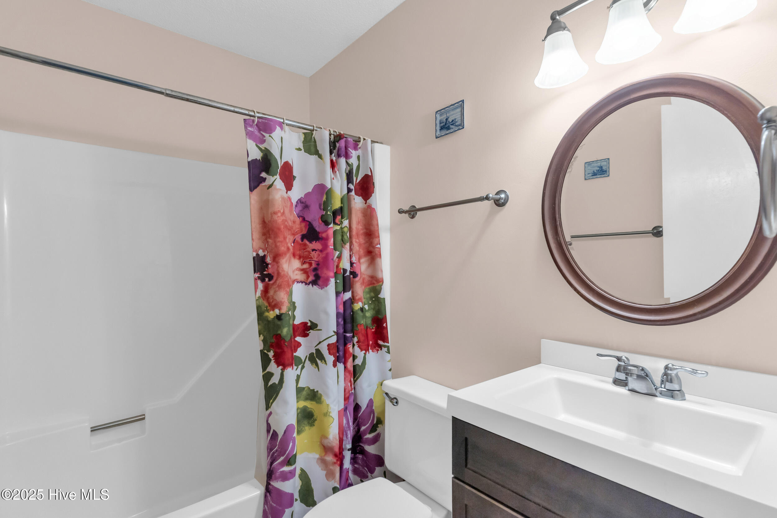 608 The Cape Boulevard