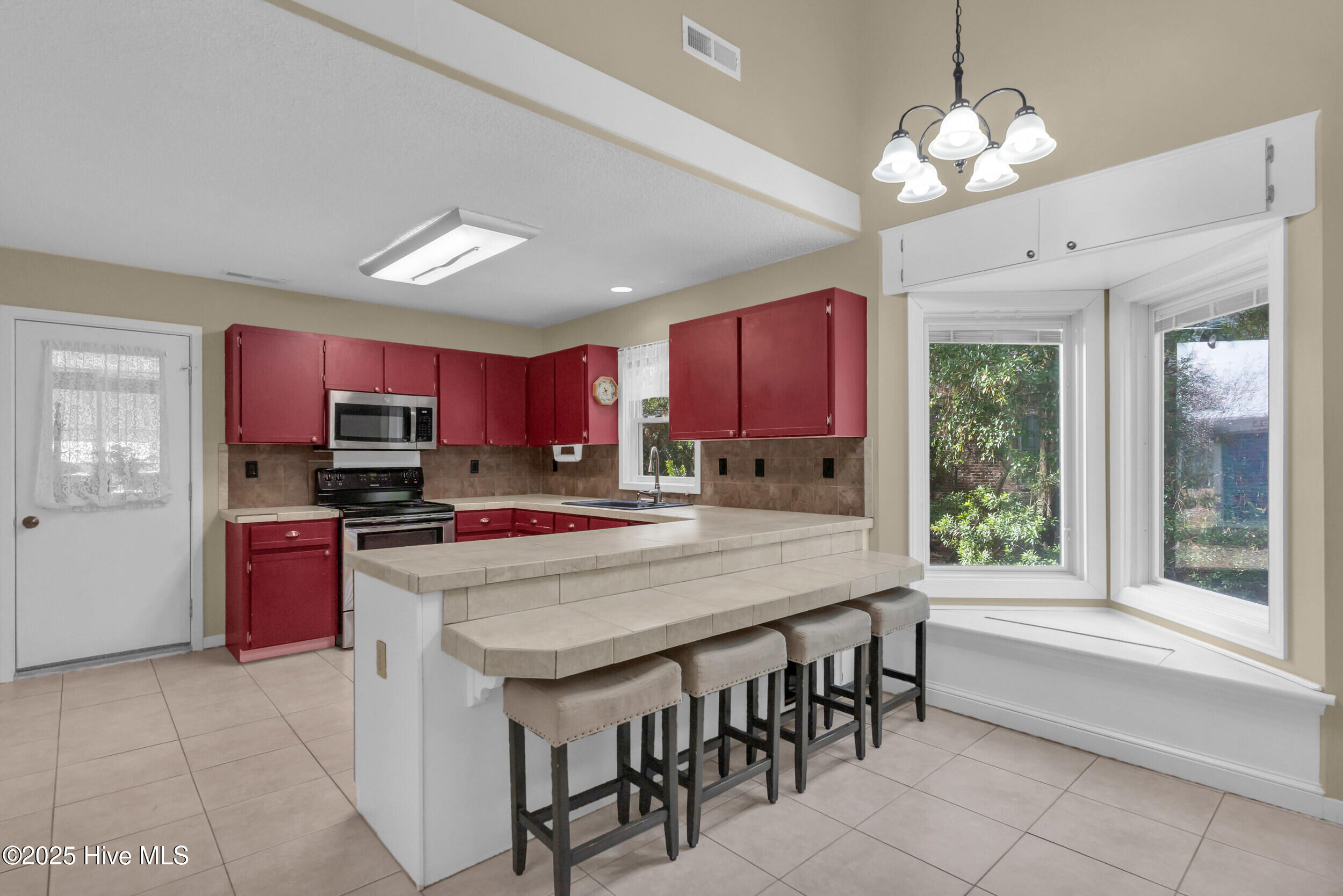 608 The Cape Boulevard