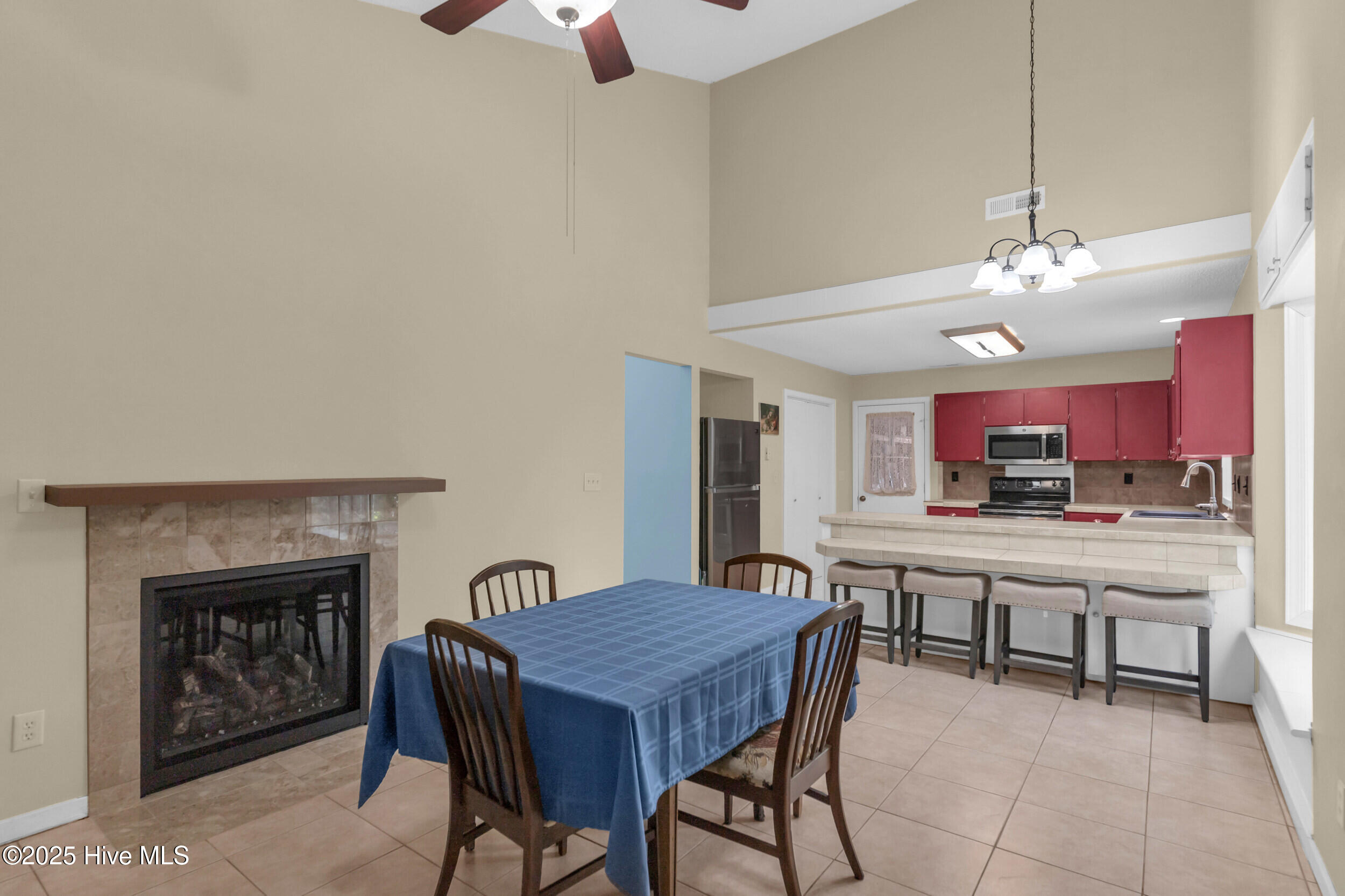 608 The Cape Boulevard