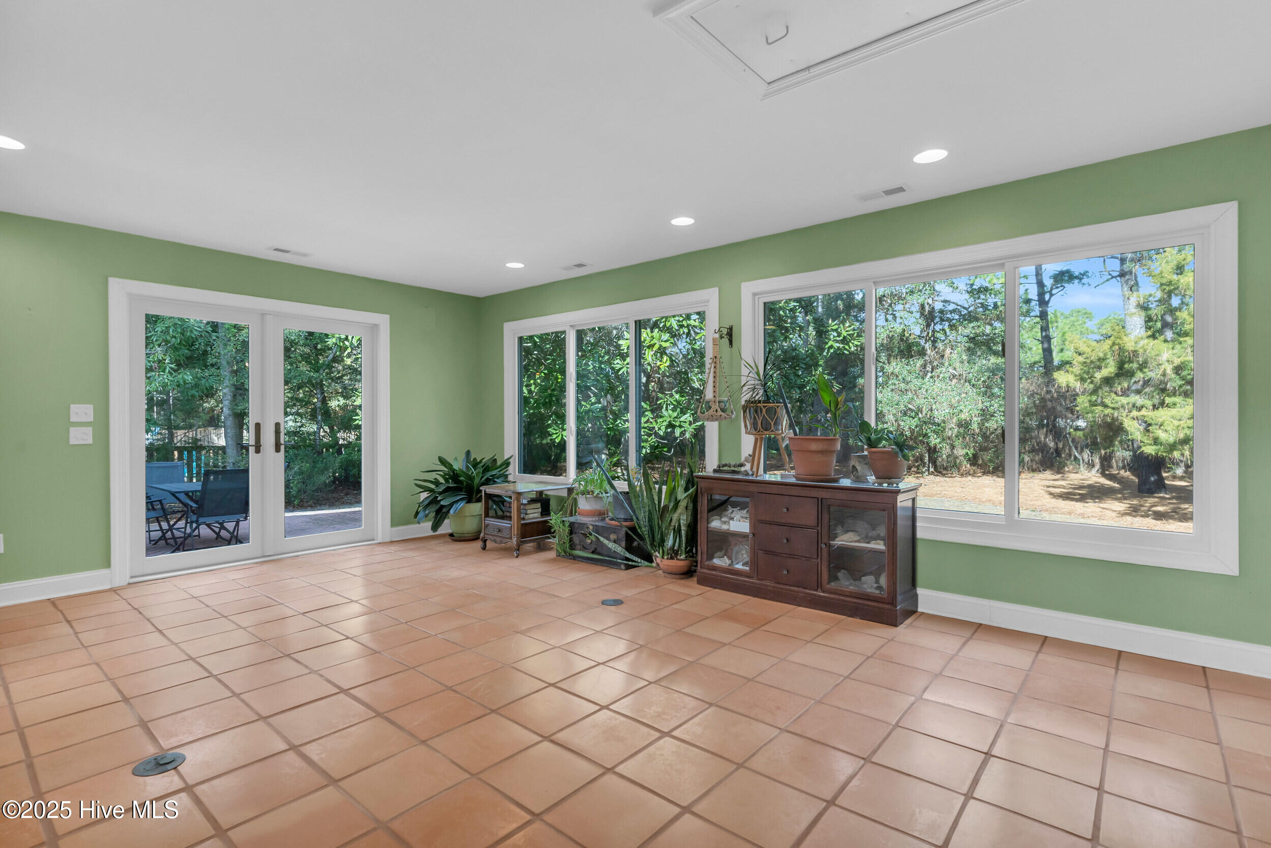 608 The Cape Boulevard