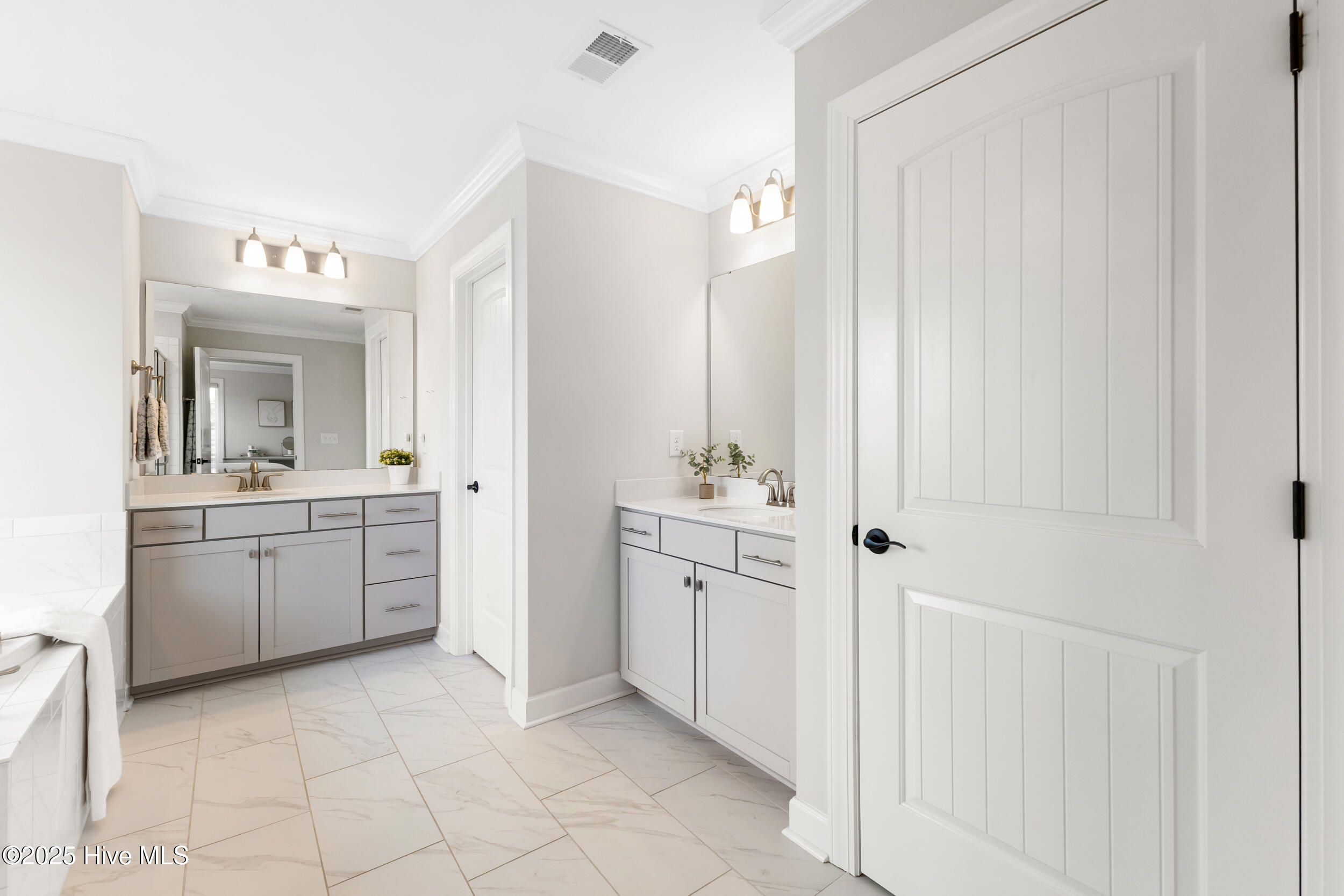 170 N Passerine Path