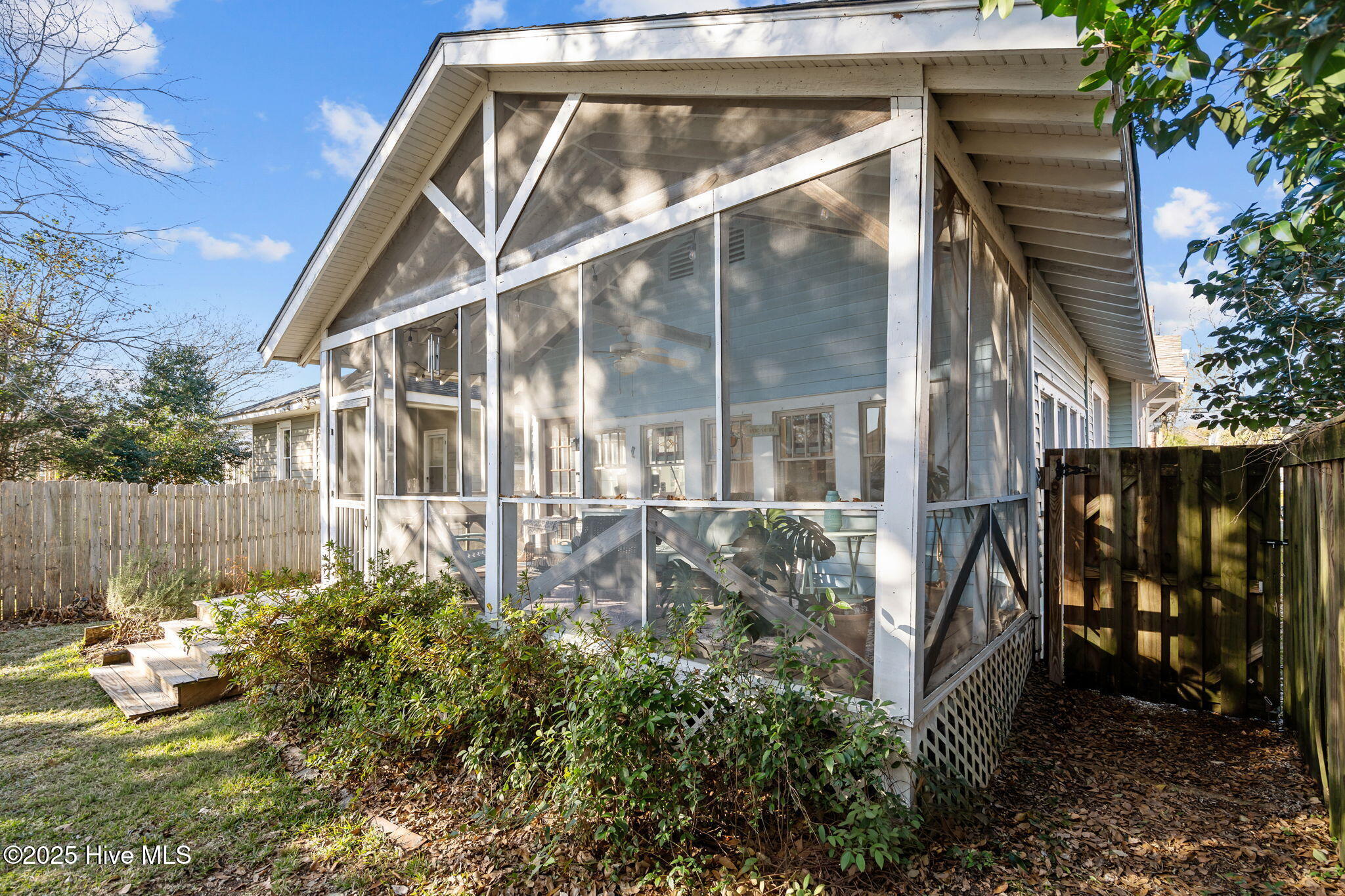 1806 Ann Street