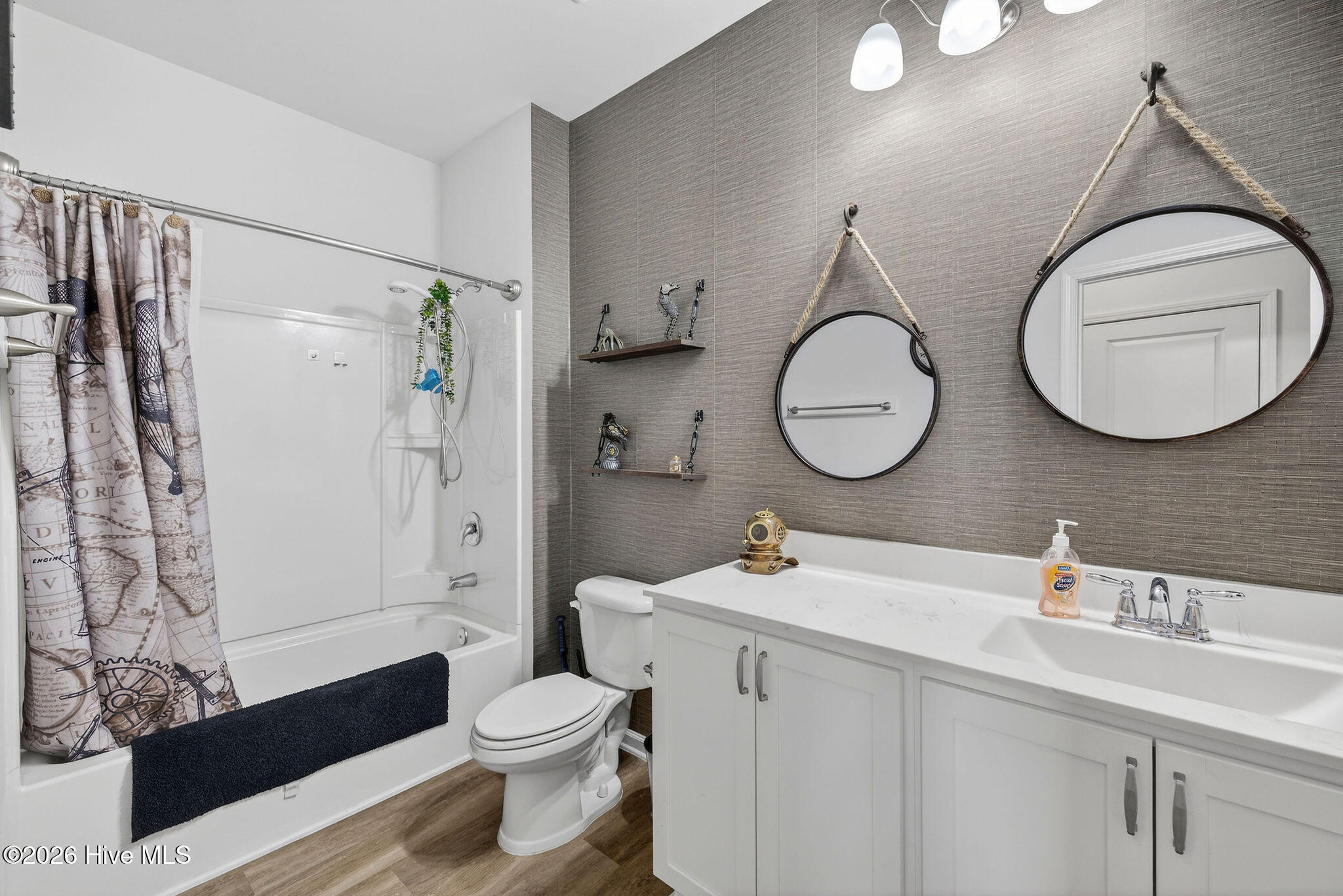 412 Esthwaite Drive SE