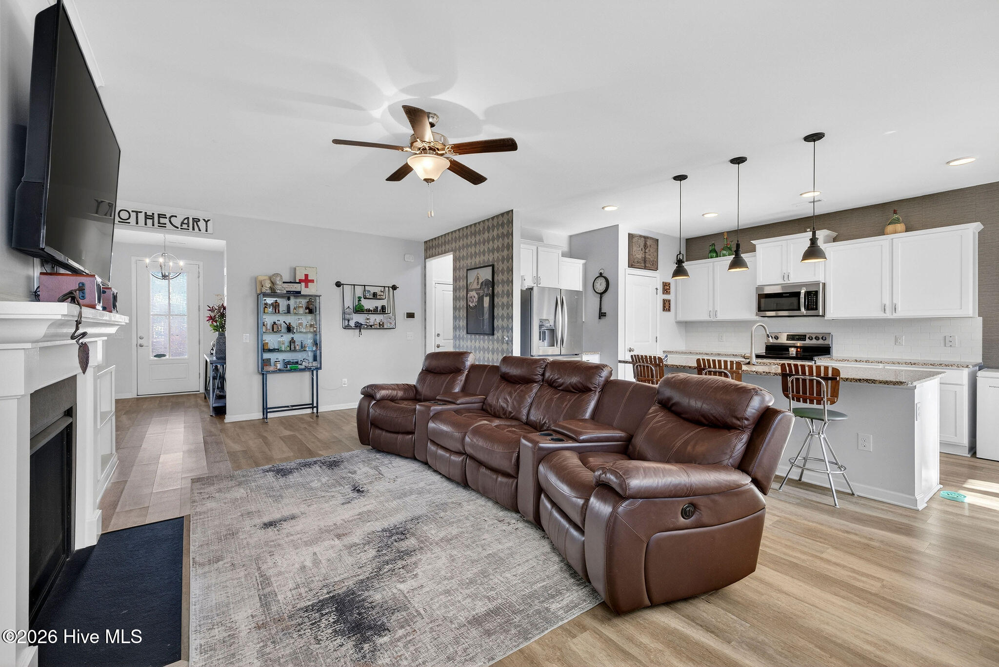 412 Esthwaite Drive SE