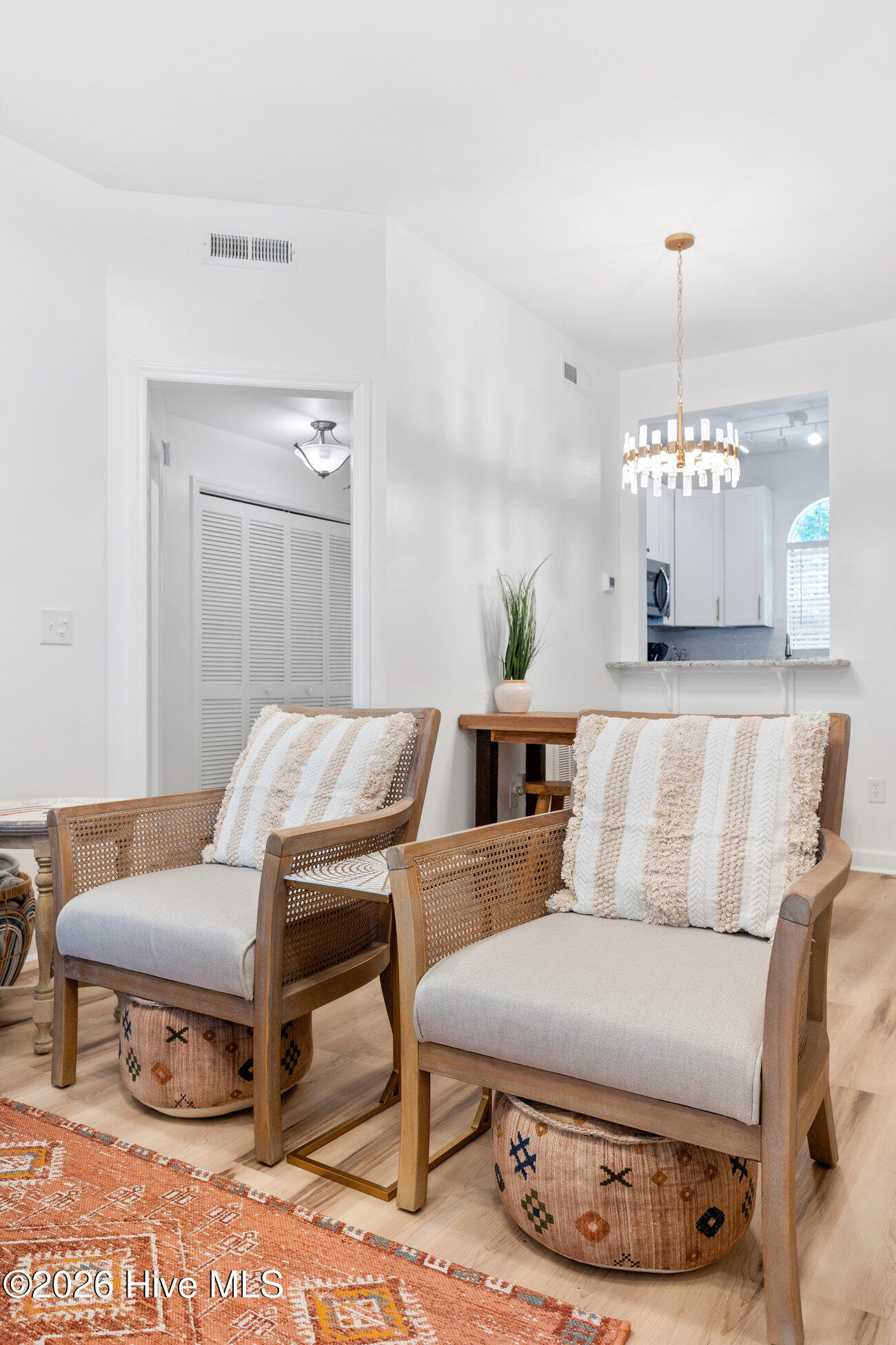 4220 Wilshire Boulevard 204