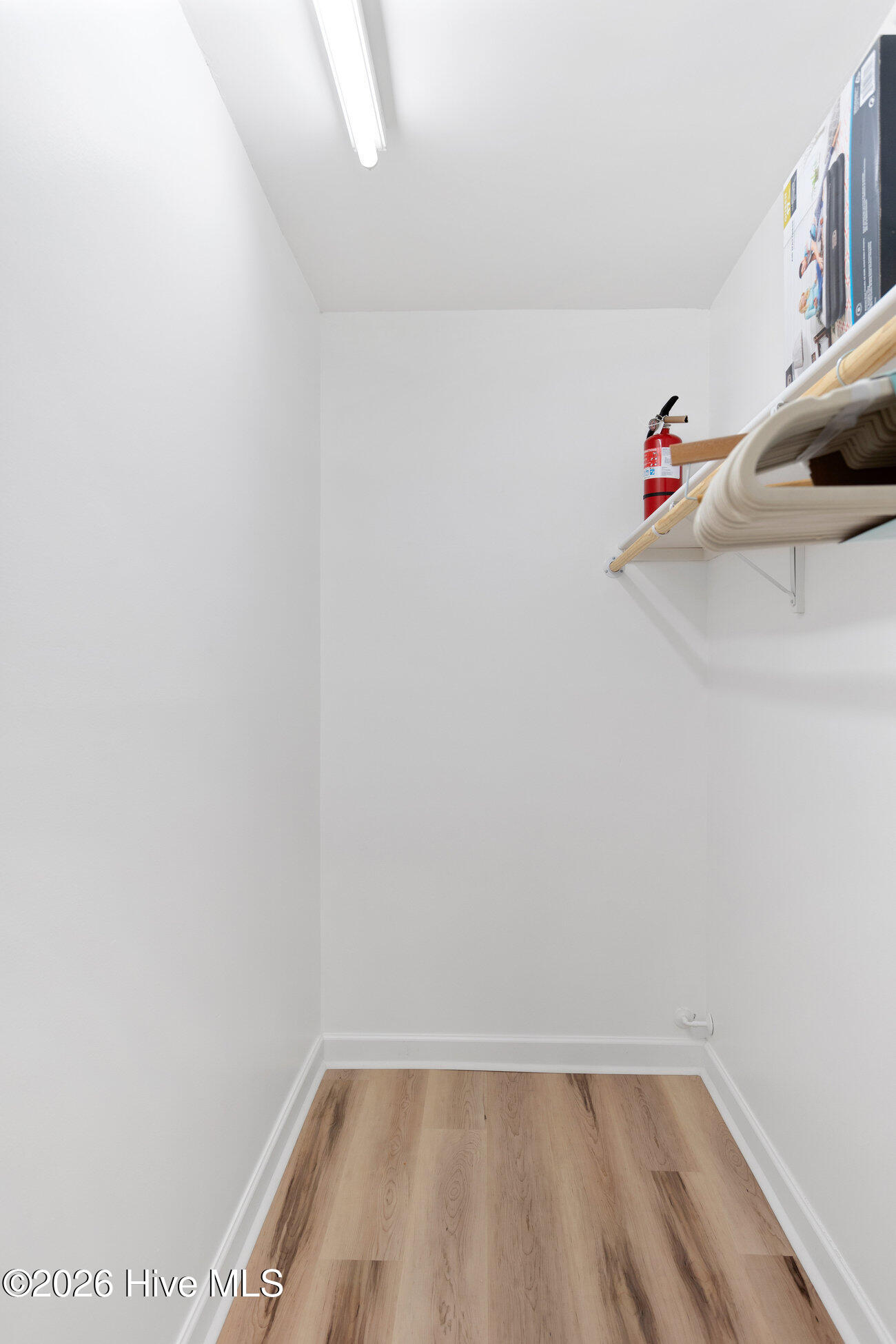 4220 Wilshire Boulevard 204