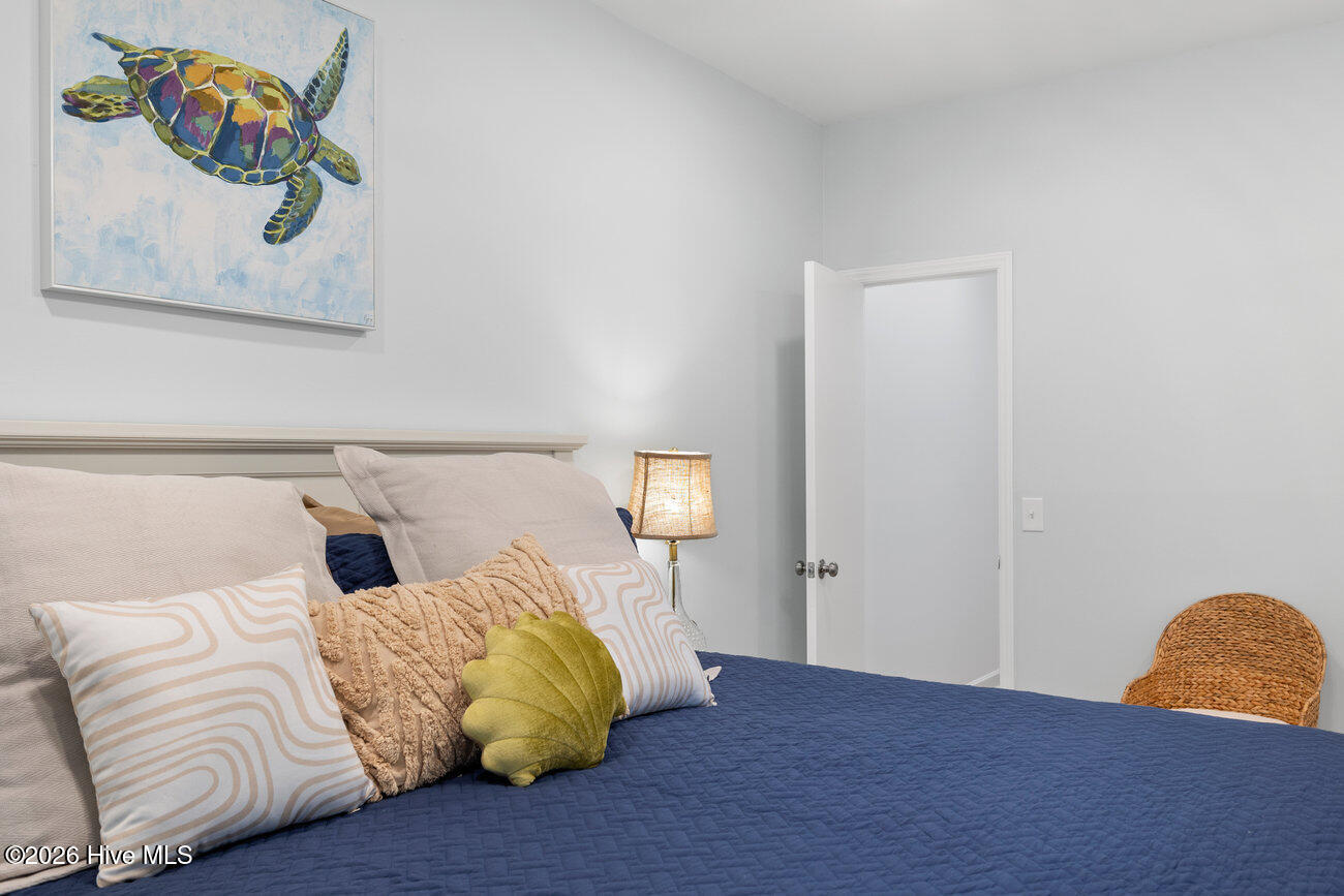 4220 Wilshire Boulevard 204