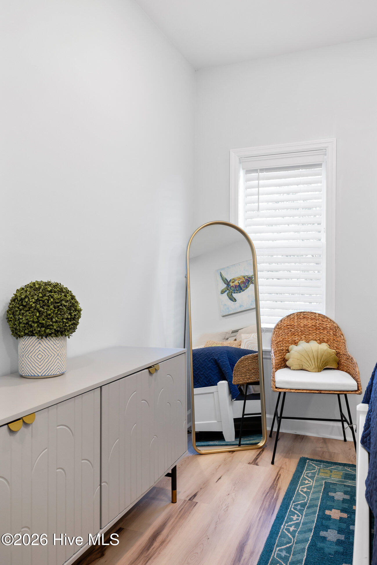 4220 Wilshire Boulevard 204