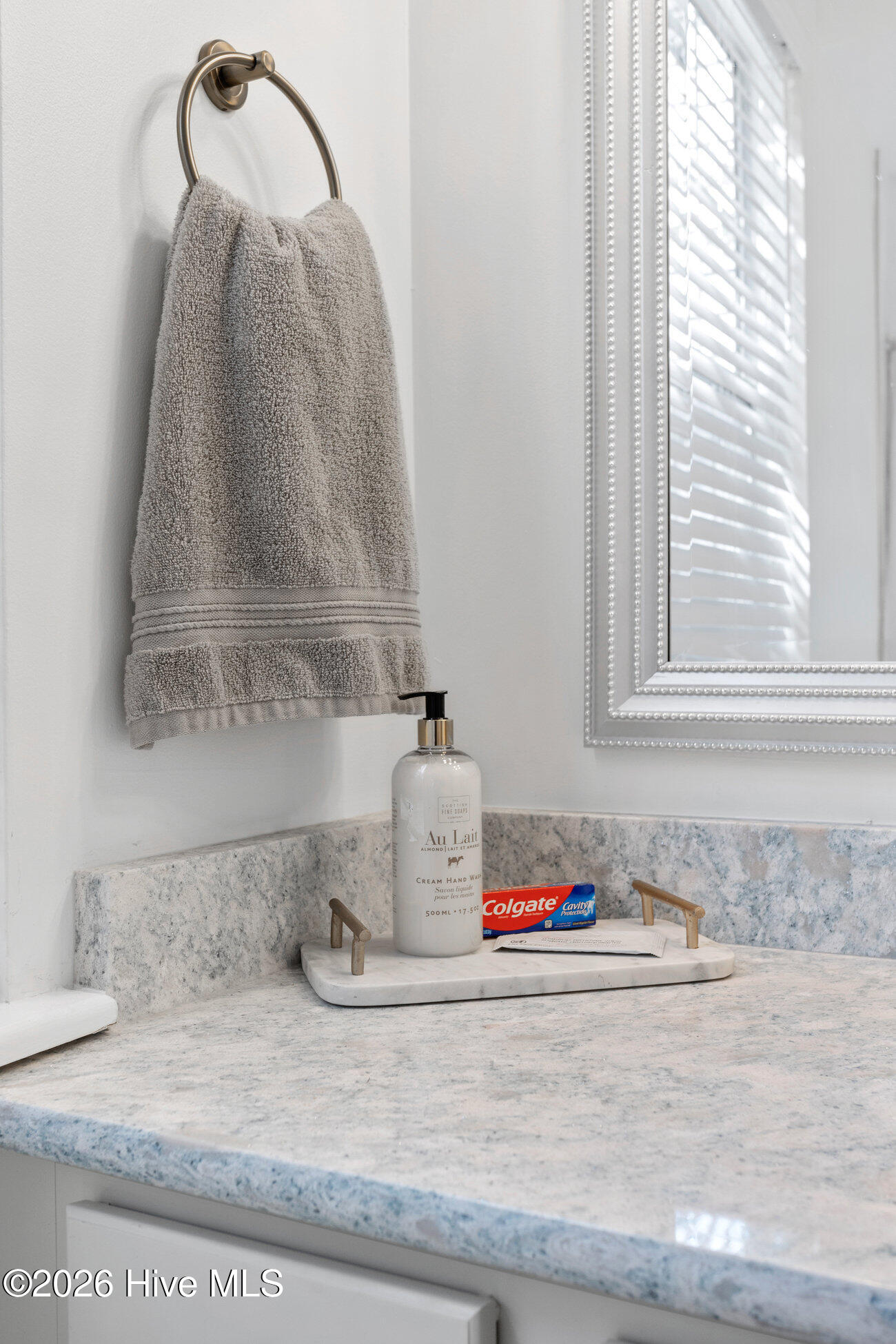 4220 Wilshire Boulevard 204