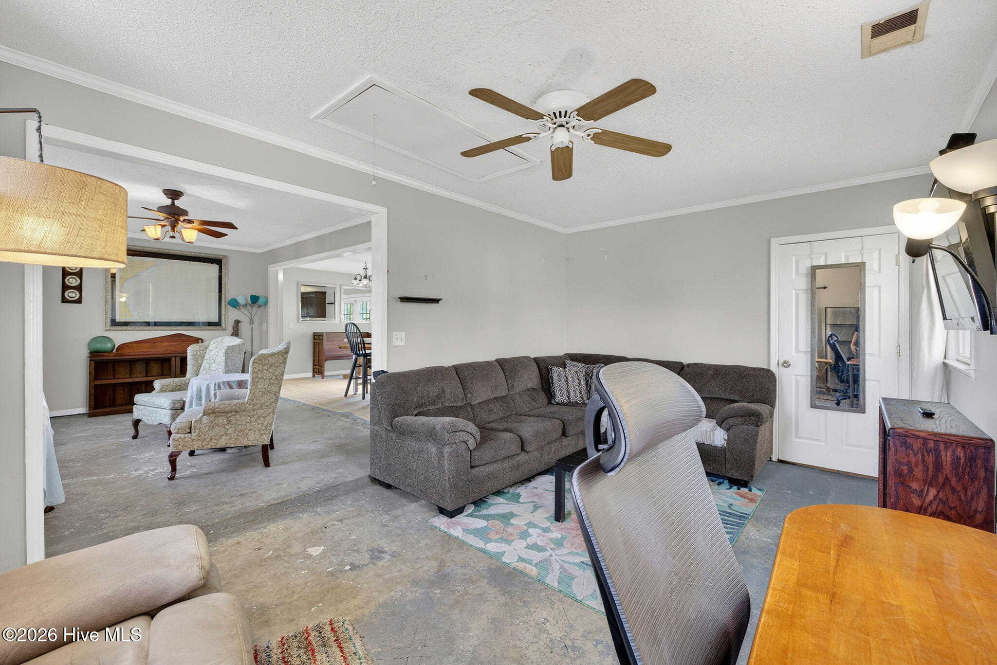 539 Cathay Road