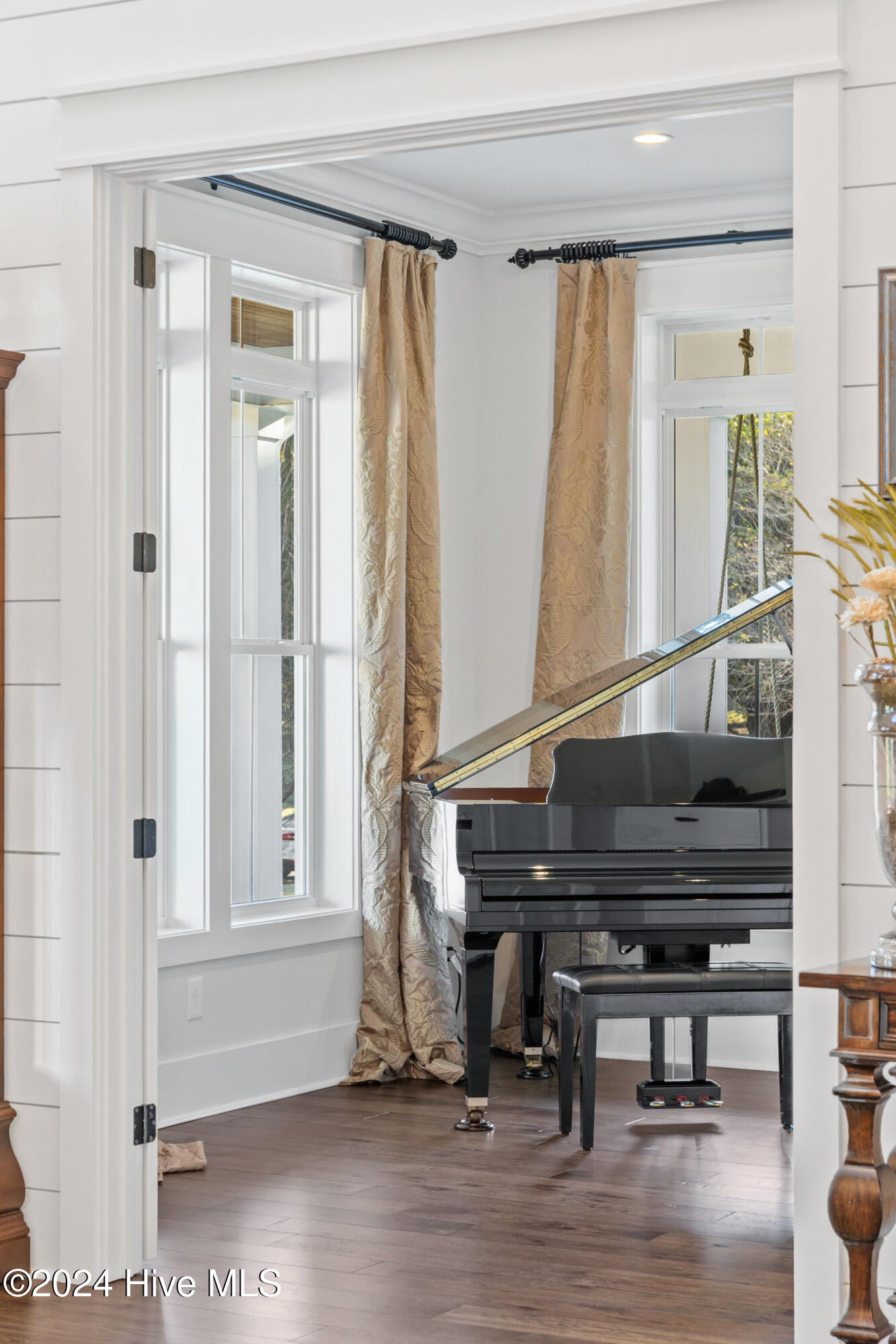 283 Ballast Point Road