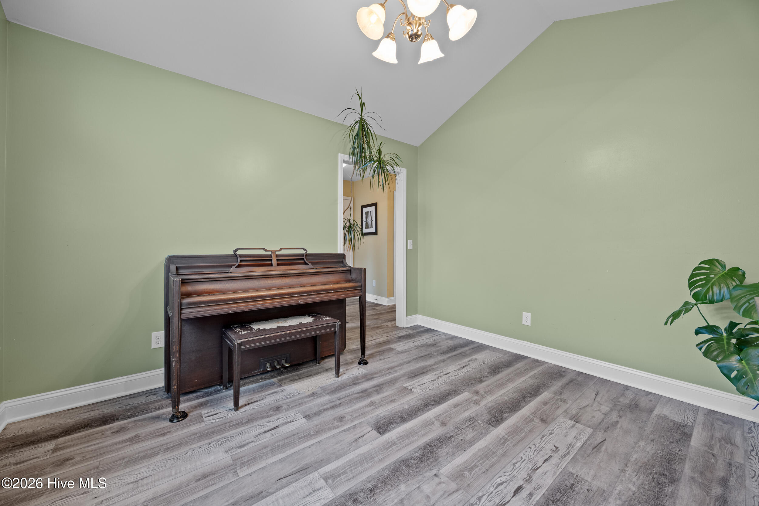 8836 Plantation Landing Drive