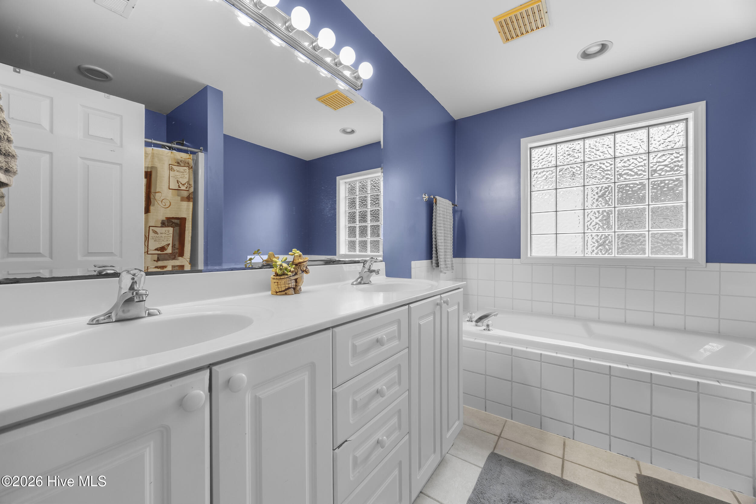 8836 Plantation Landing Drive