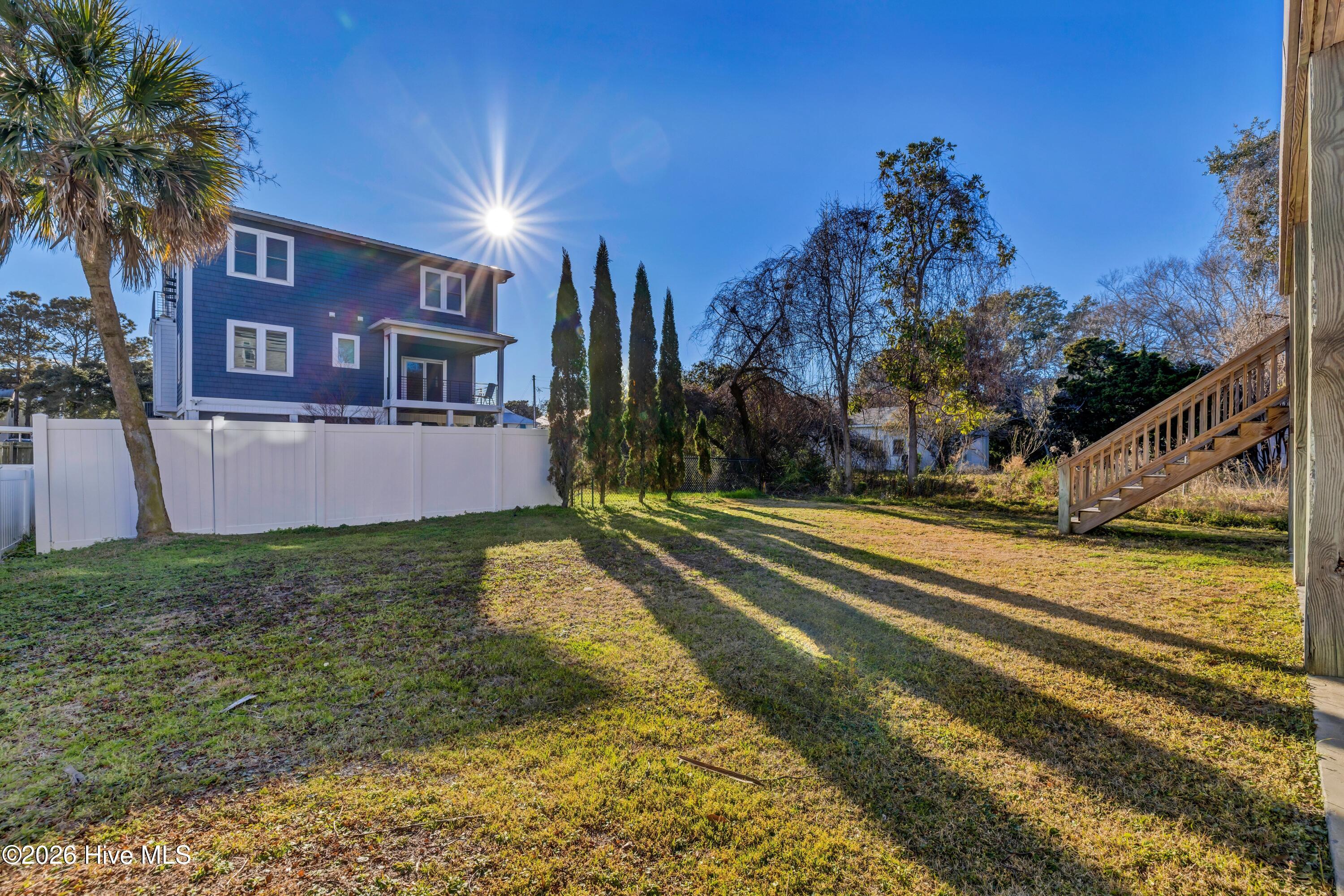 305 Columbia Avenue