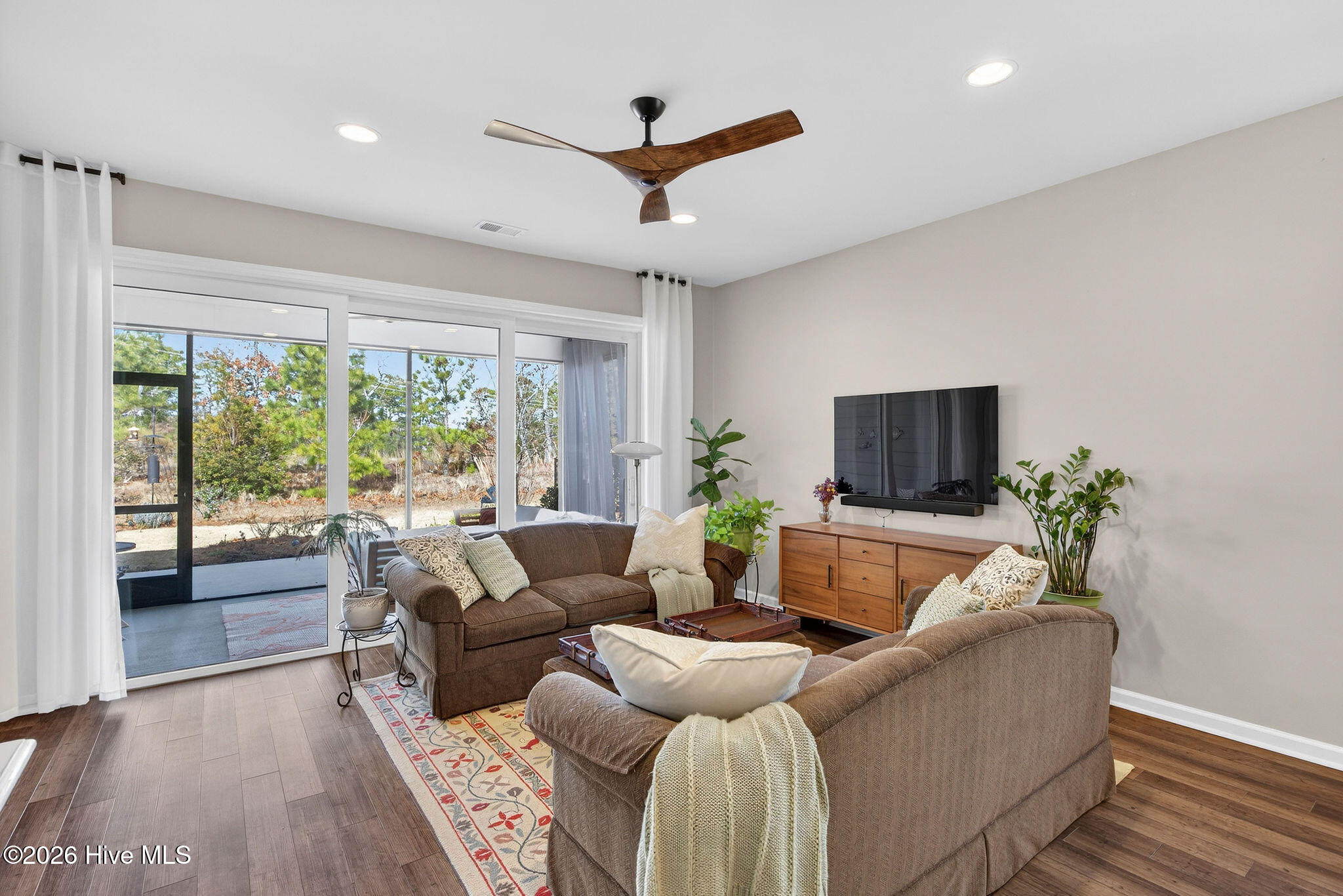 3166 Laughing Gull Terrace
