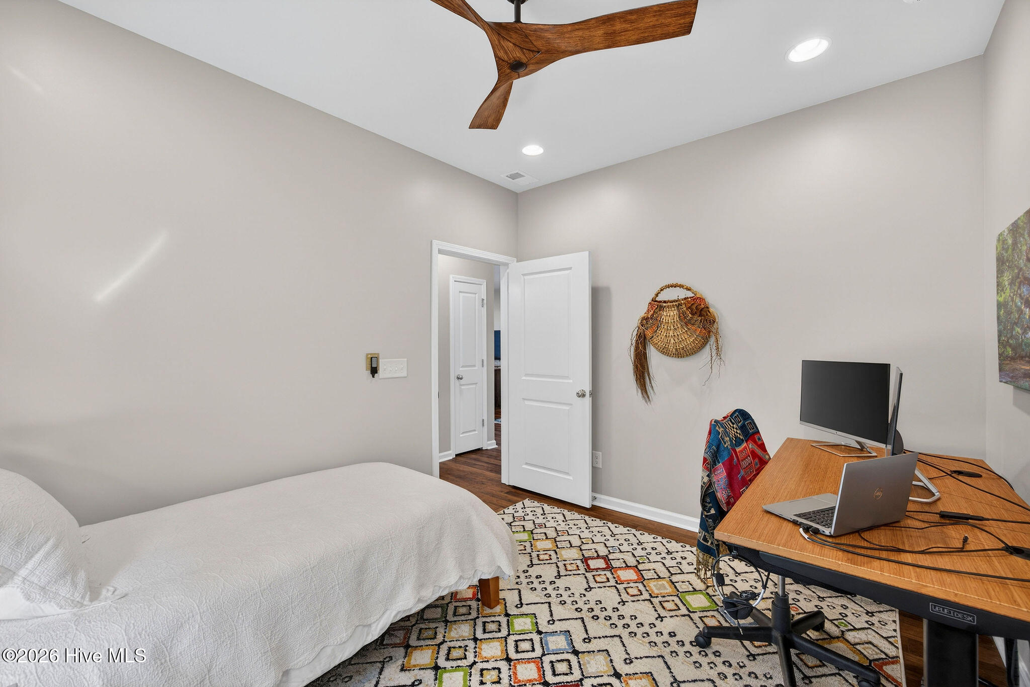 3166 Laughing Gull Terrace