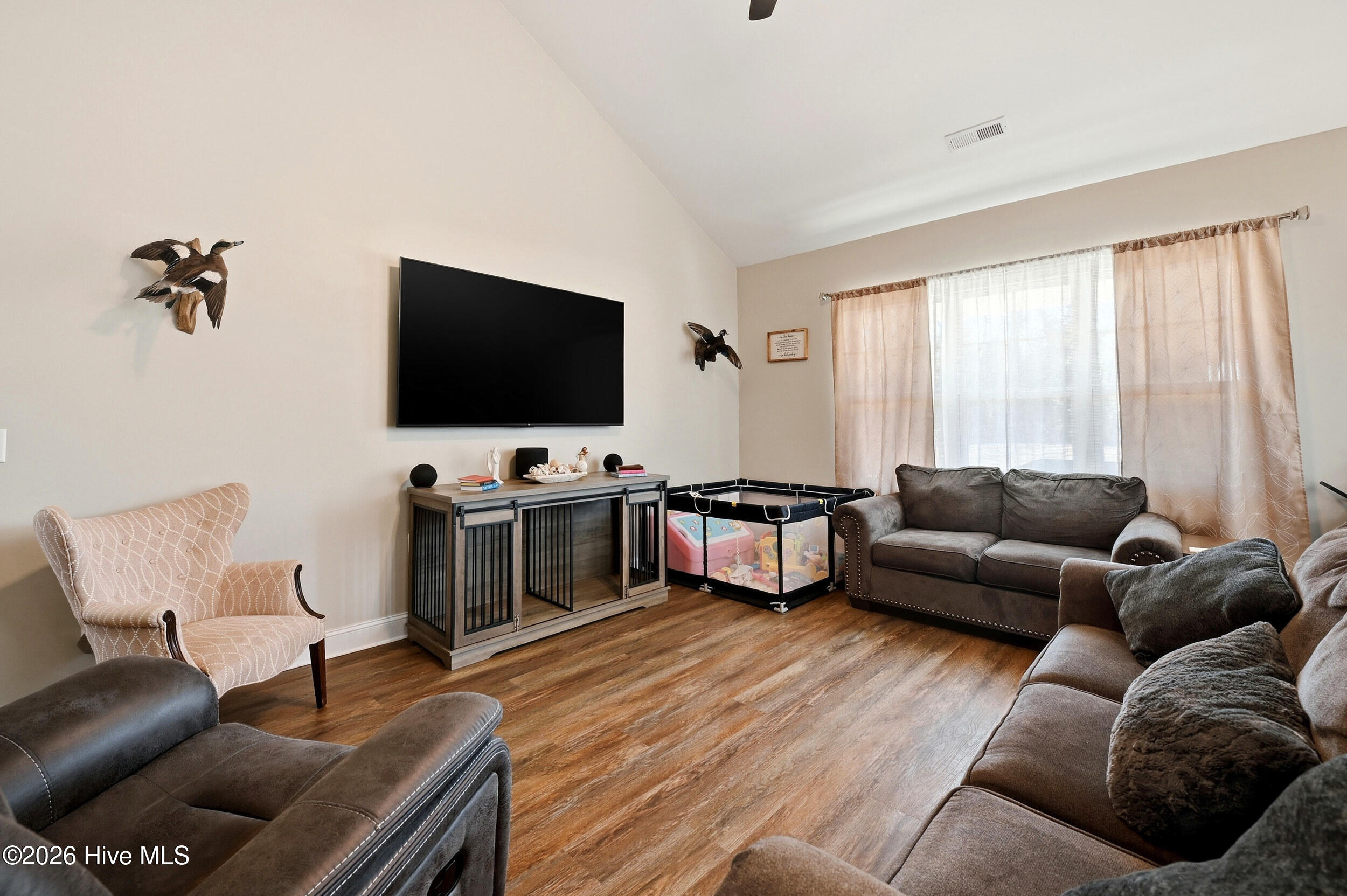 35 W Waverly Drive